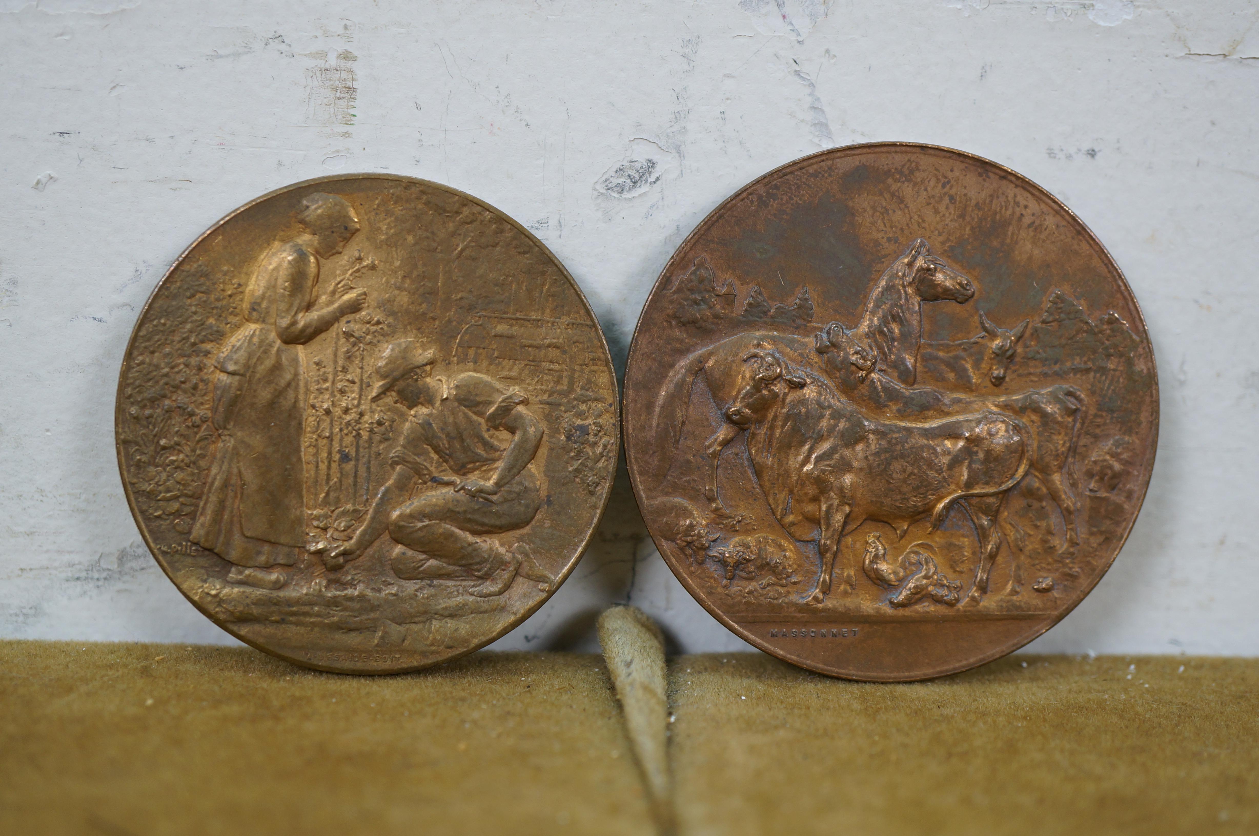 12 médailles anciennes en bronze Art Nouveau Médailles des employés de la NCR Récompenses en vente 1