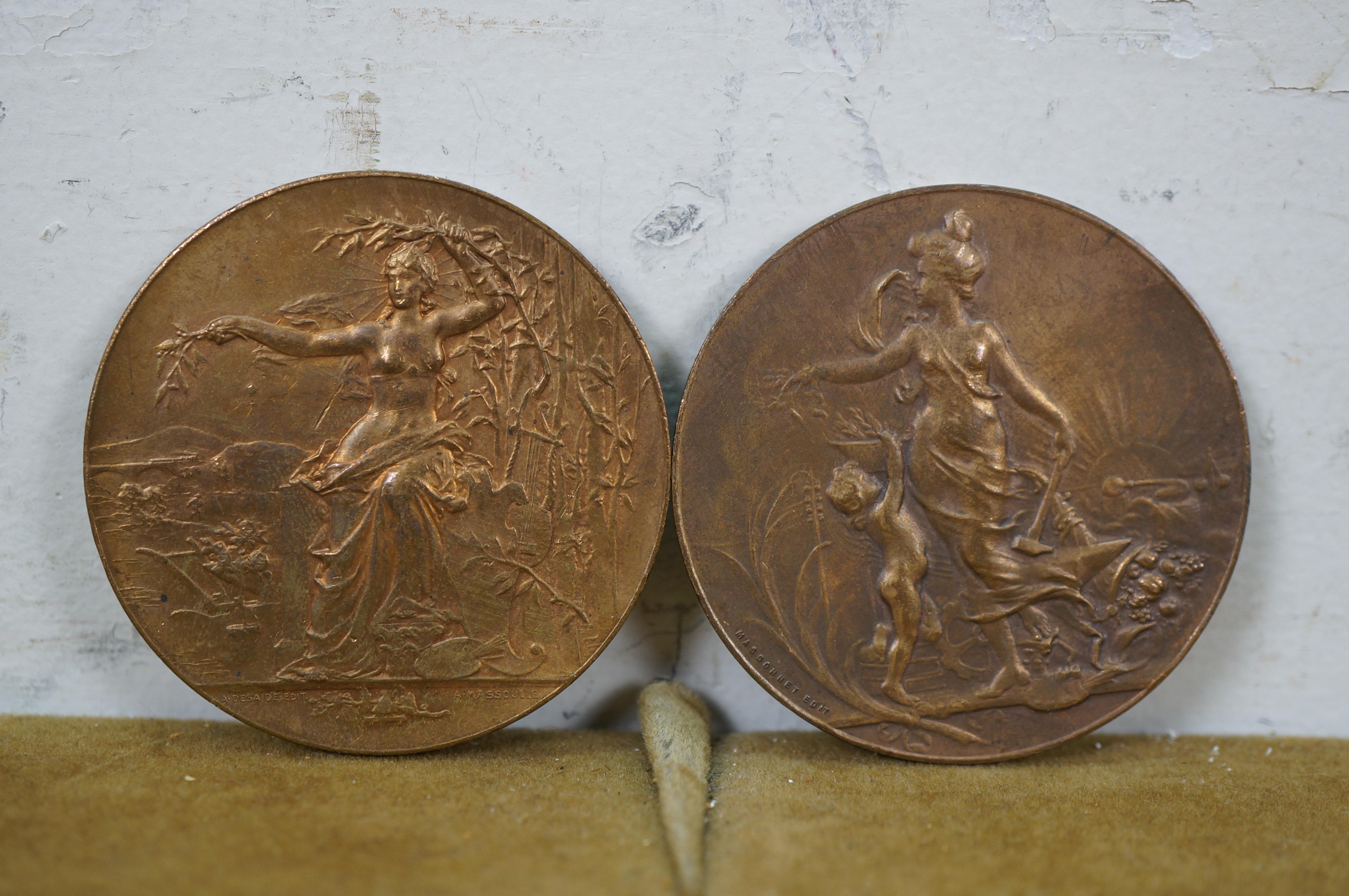 12 médailles anciennes en bronze Art Nouveau Médailles des employés de la NCR Récompenses en vente 3