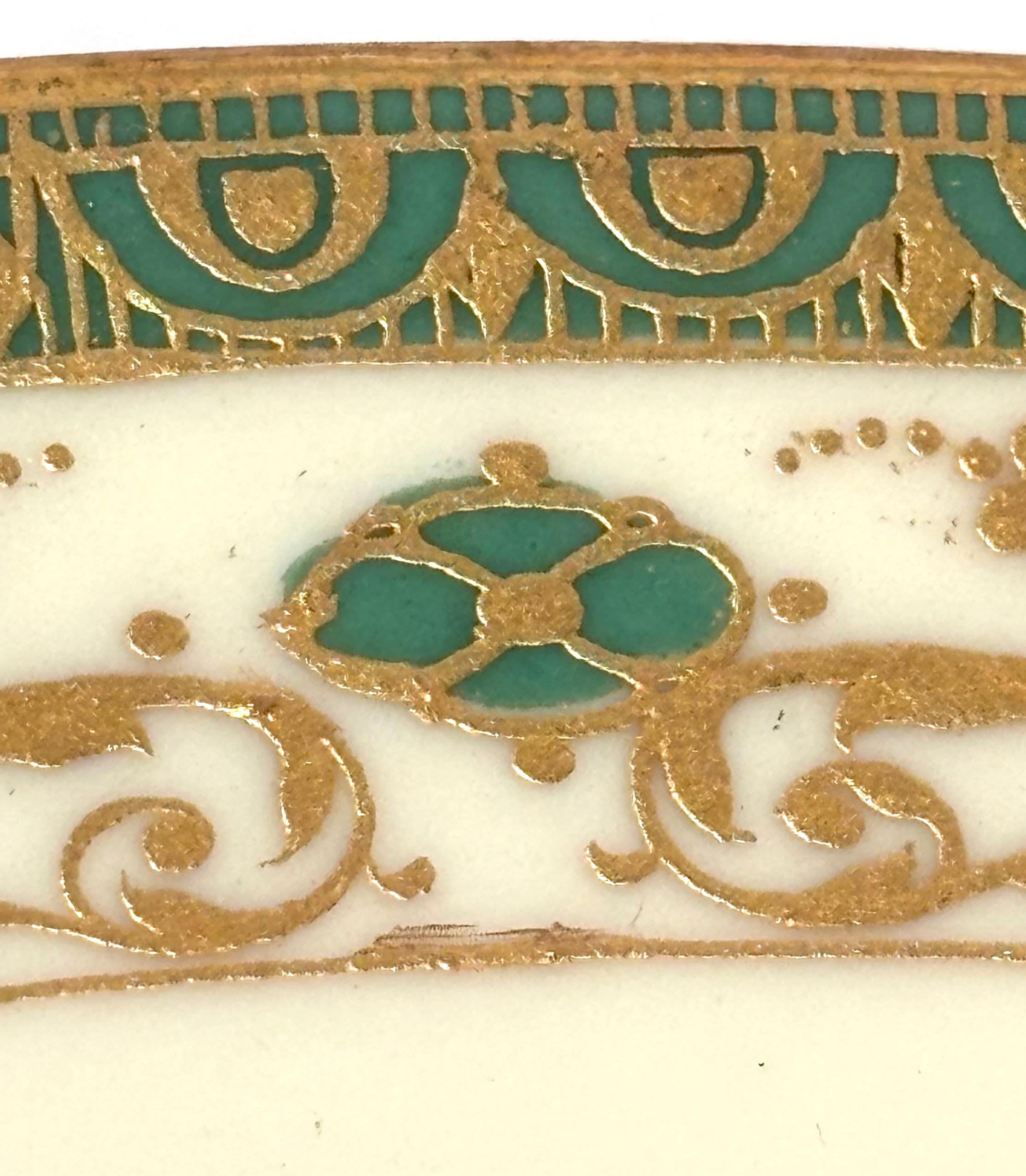 12 Antique English Green & Embossed Gilt Dinner Plates, Neo Classical Motif In Good Condition For Sale In West Palm Beach, FL