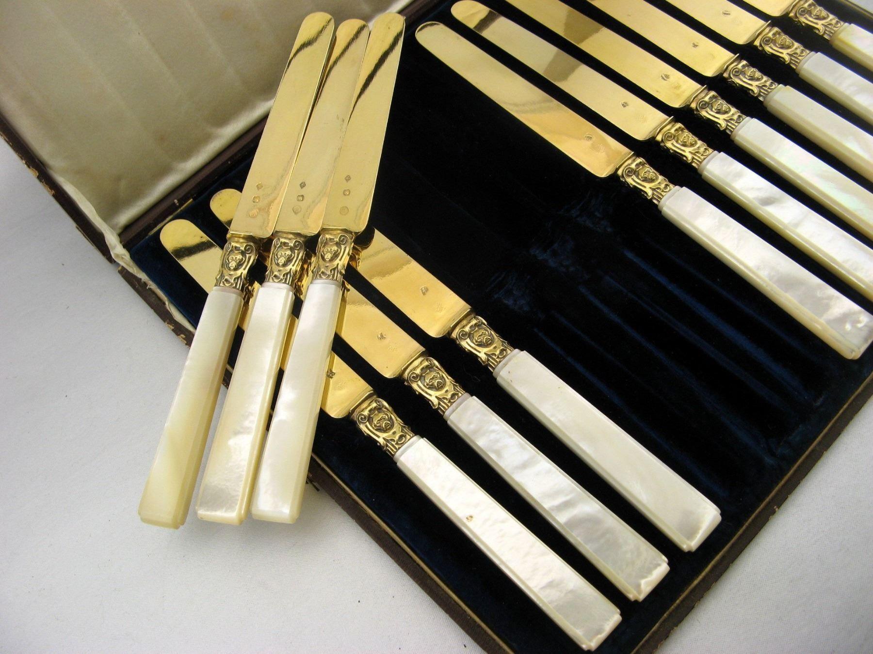 Rococo 12 Antique Mother of Pearl Vermeil Knives, Pierre François Queillé, Paris, 1840