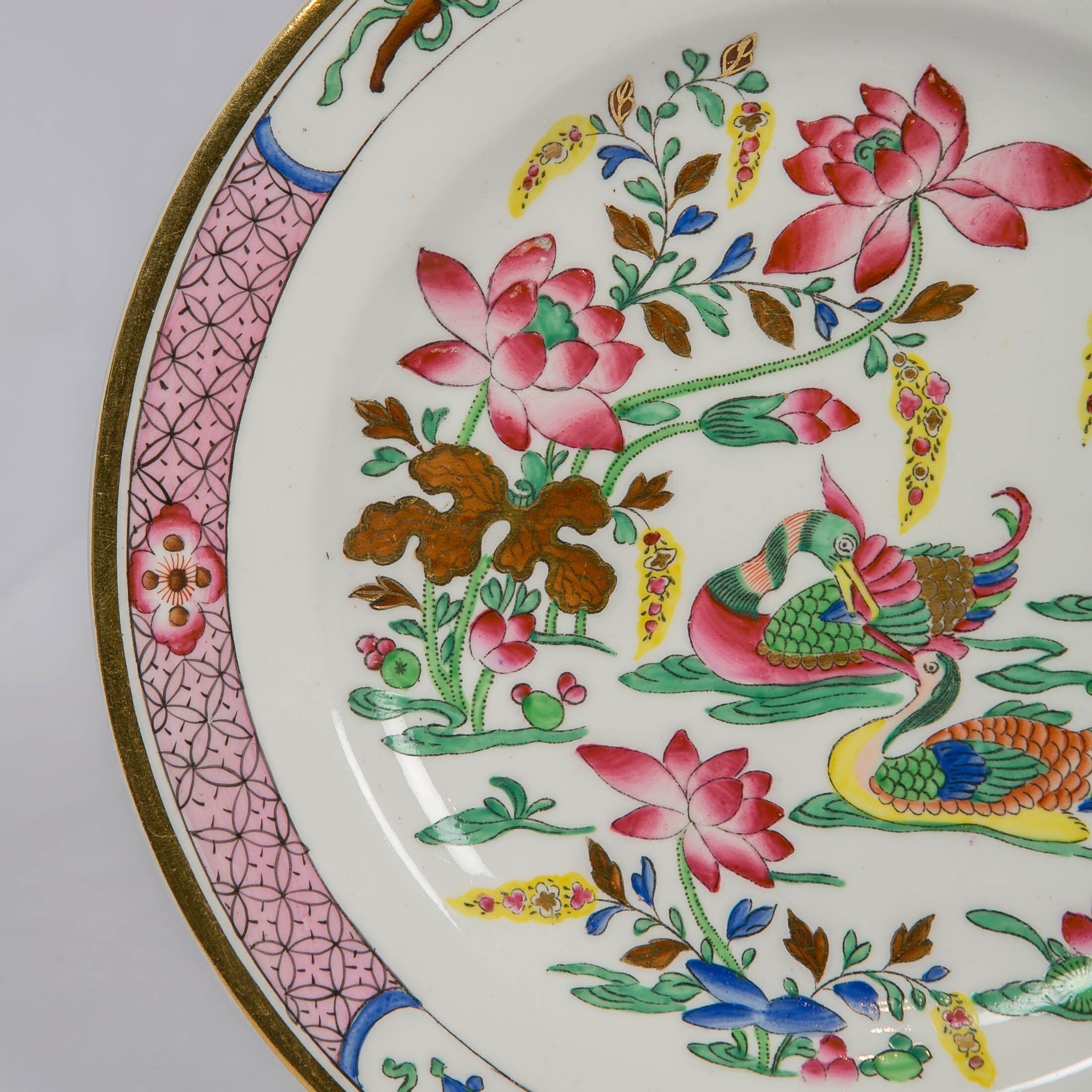 Chinoiserie 12 Antique Pink Porcelain Hand-Painted Plates Made in England, circa 1820