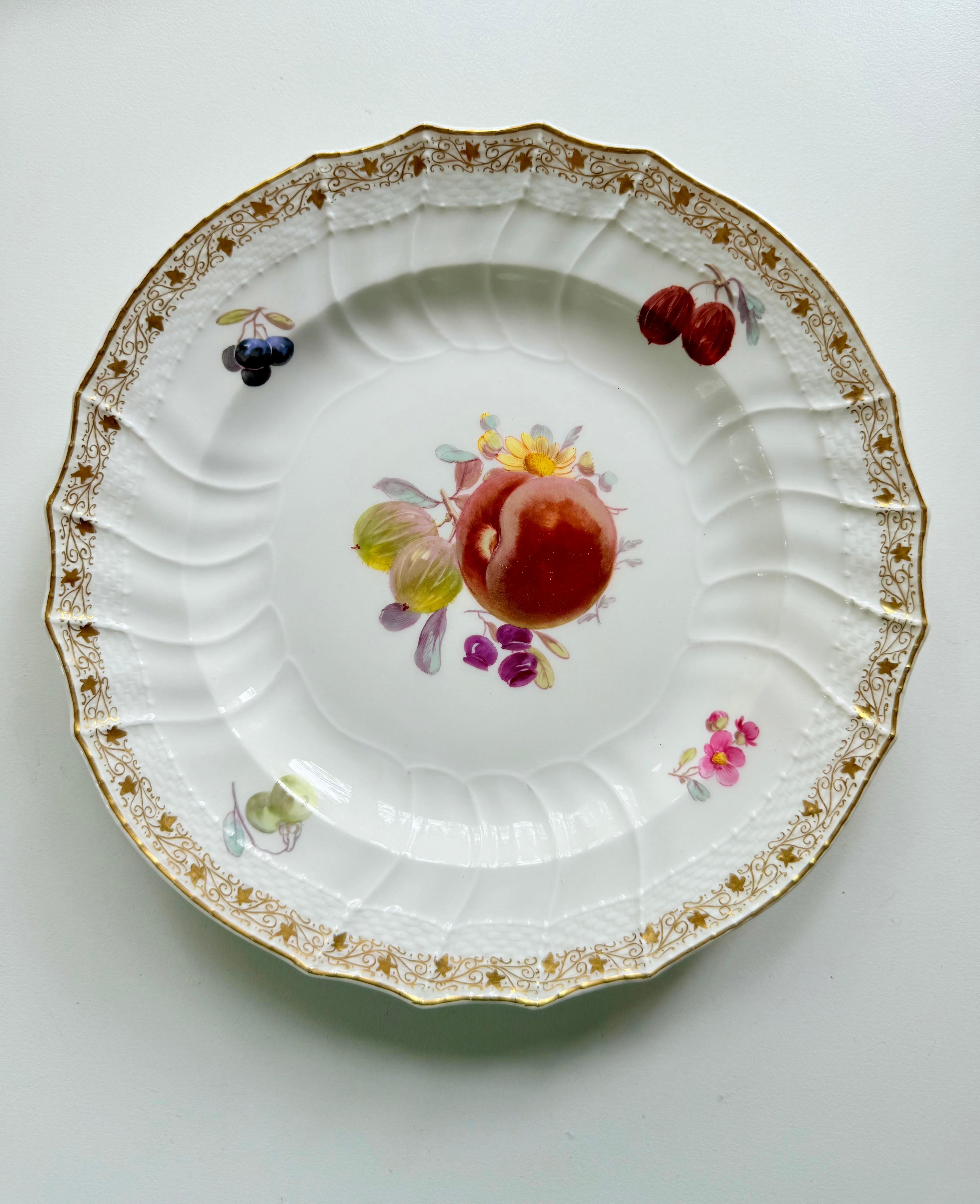12 assiettes anciennes KPM Berlin Köniigliche Porzellan-Manufaktur en vente 4