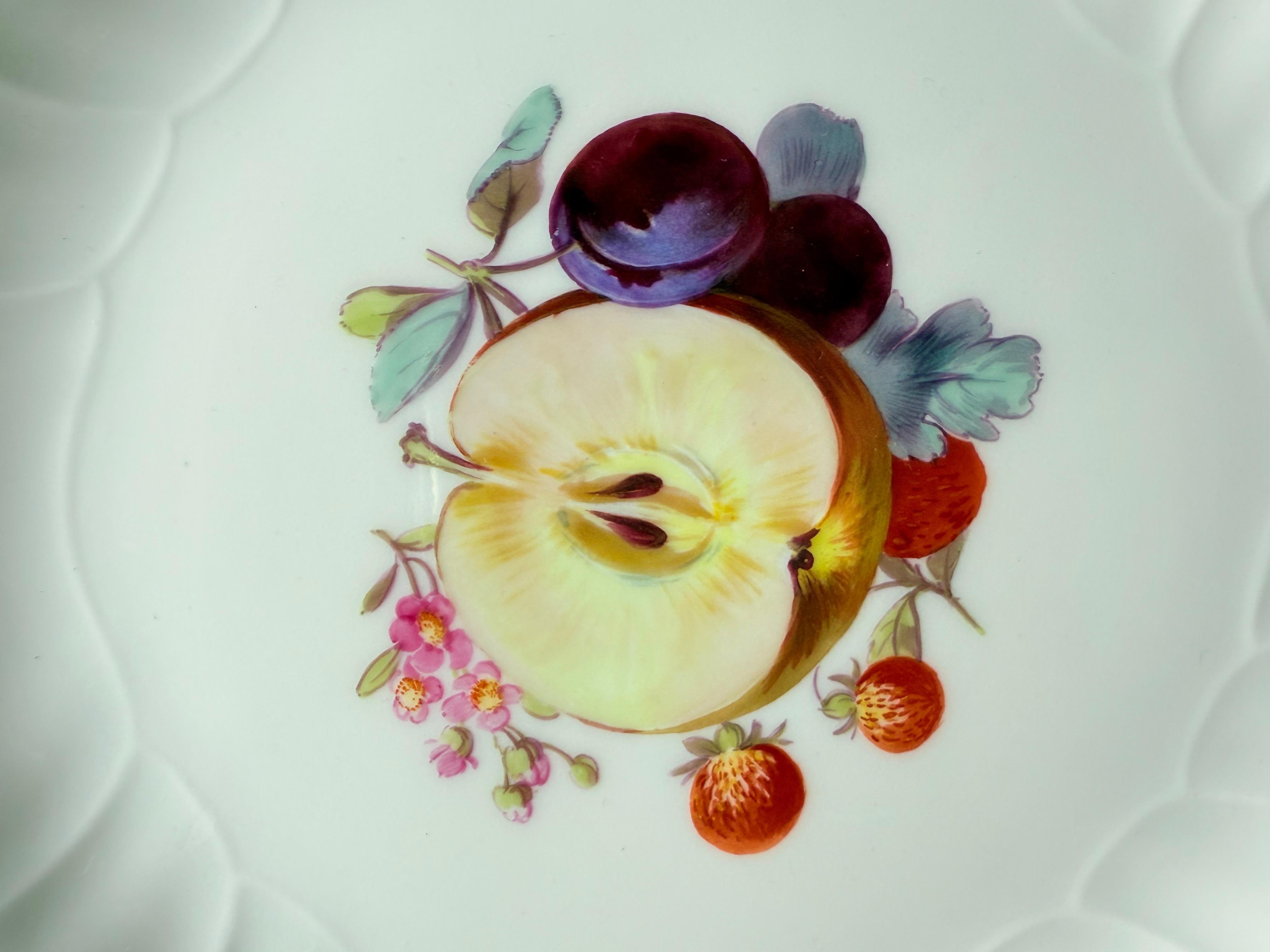12 assiettes anciennes KPM Berlin Köniigliche Porzellan-Manufaktur en vente 10
