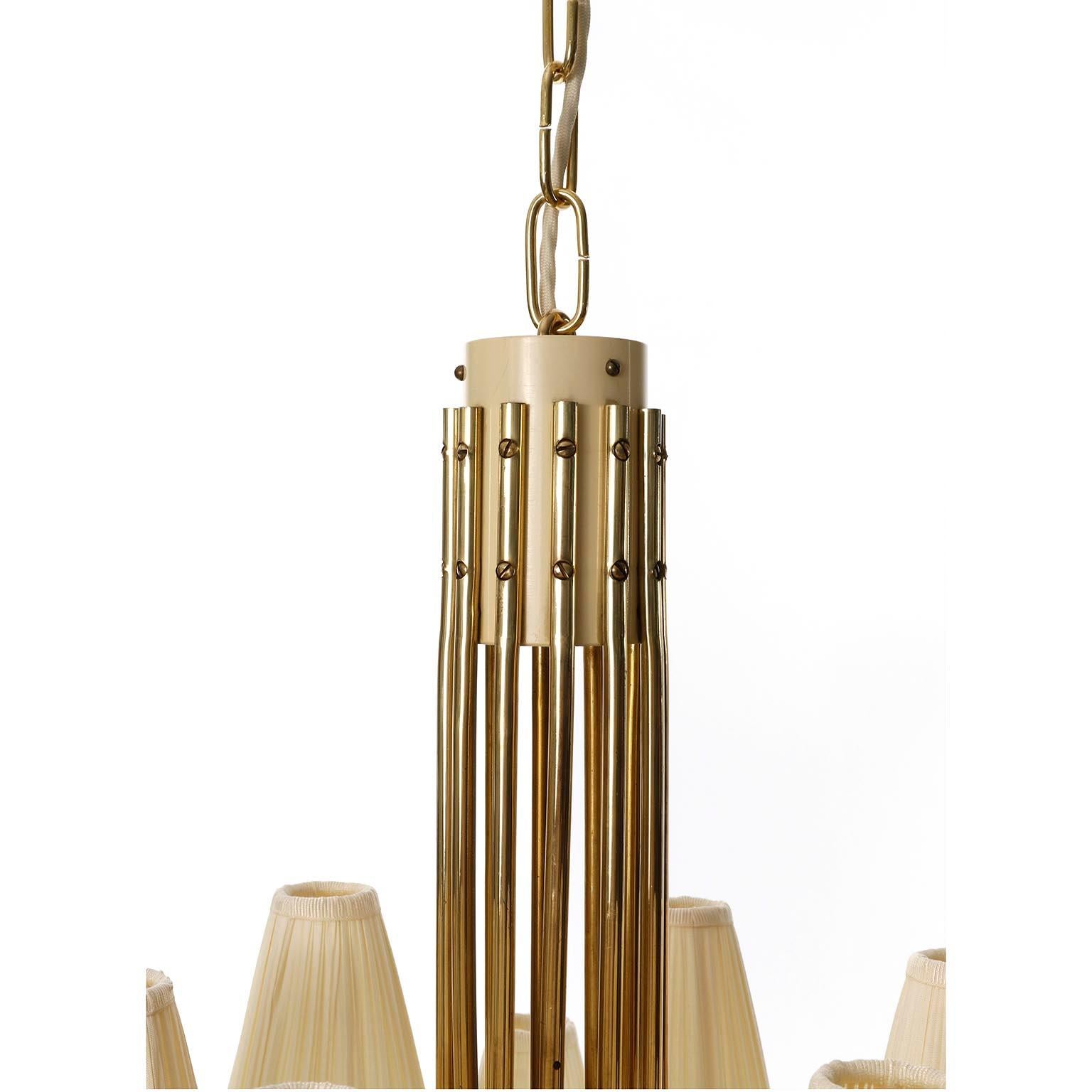12-Arm Chandelier Pendant Light, Brass Cream Fabric Shades, Rupert Nikoll, 1960s For Sale 2