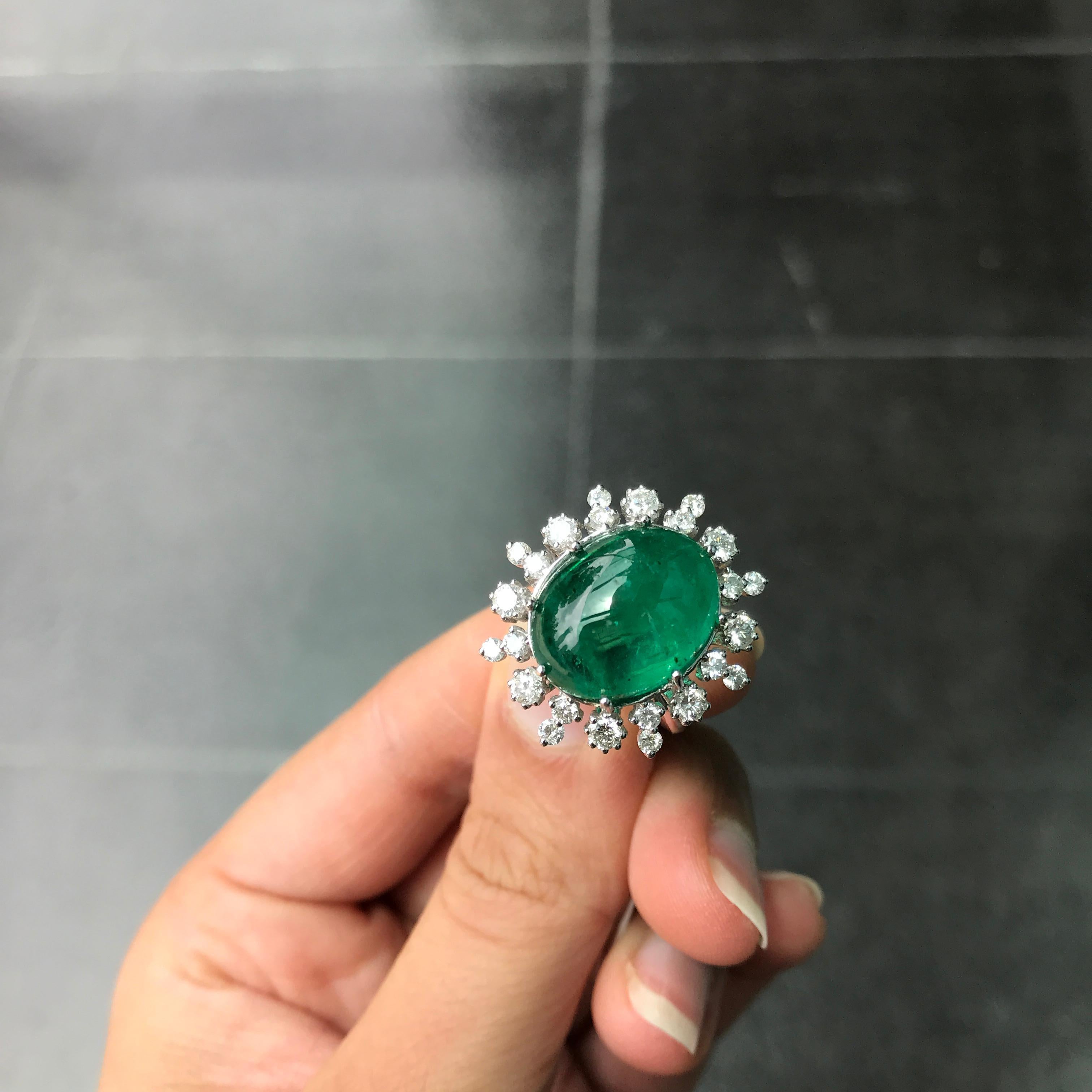 12 Carat Cabochon Emerald and Diamond Cocktail Ring In New Condition In Bangkok, Thailand