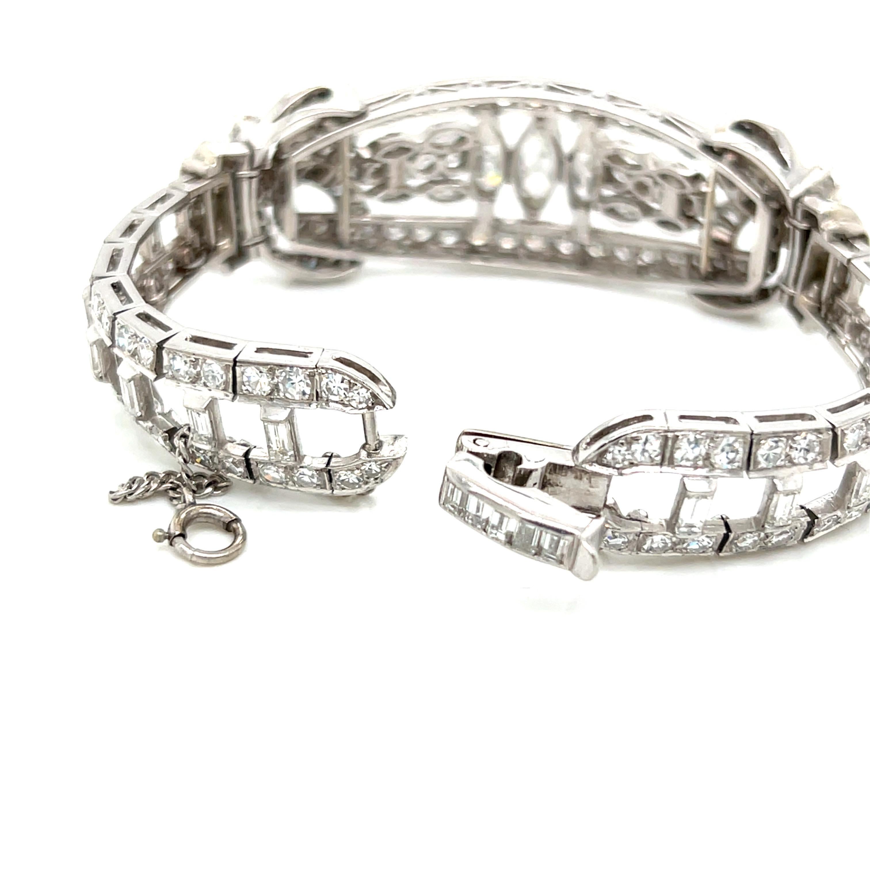 Round Cut 12 Carat Diamond Round Marquise Baguette 18 Karat Gold Vintage Classic Bracelet For Sale