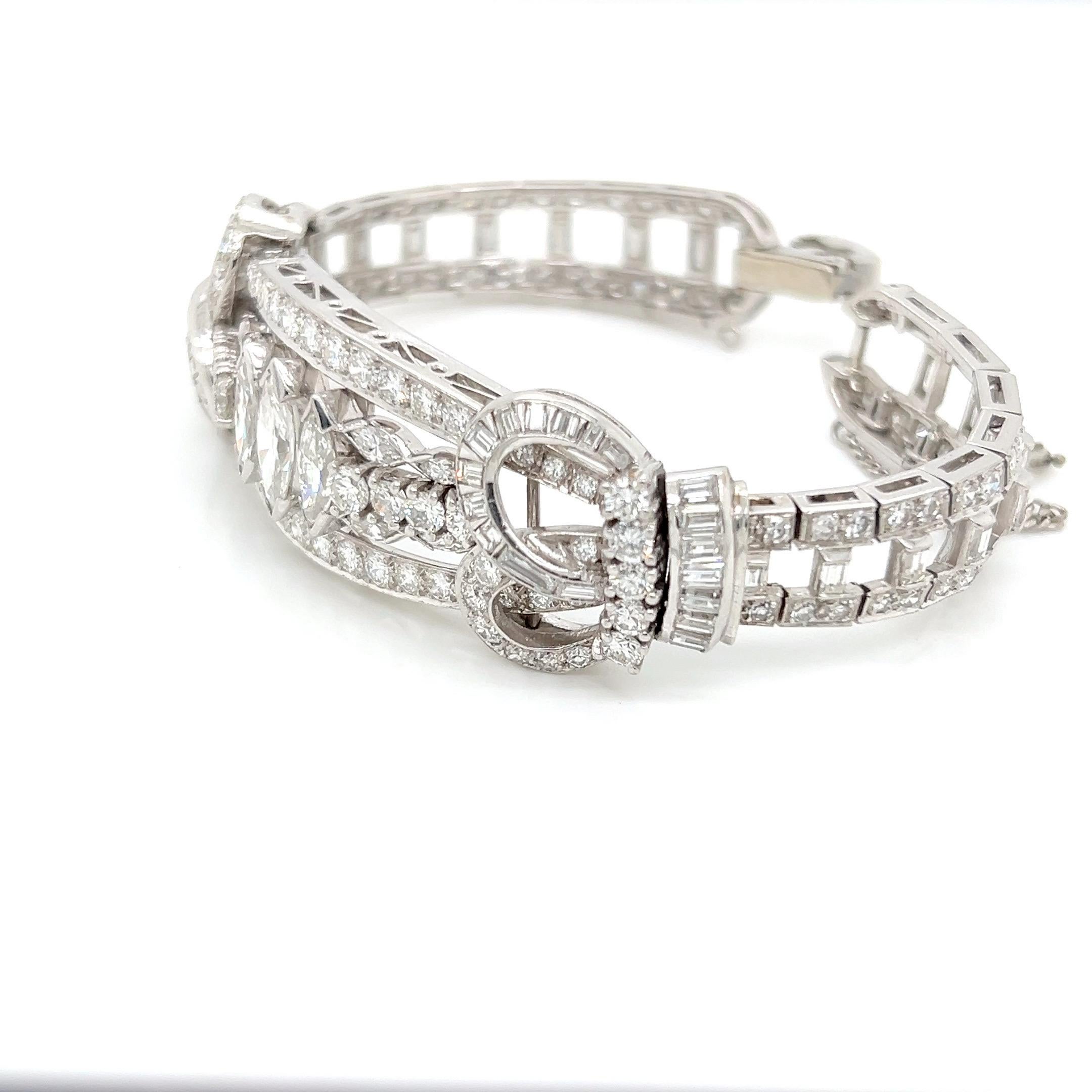 12 Carat Diamond Round Marquise Baguette 18 Karat Gold Vintage Classic Bracelet In Excellent Condition For Sale In London, GB