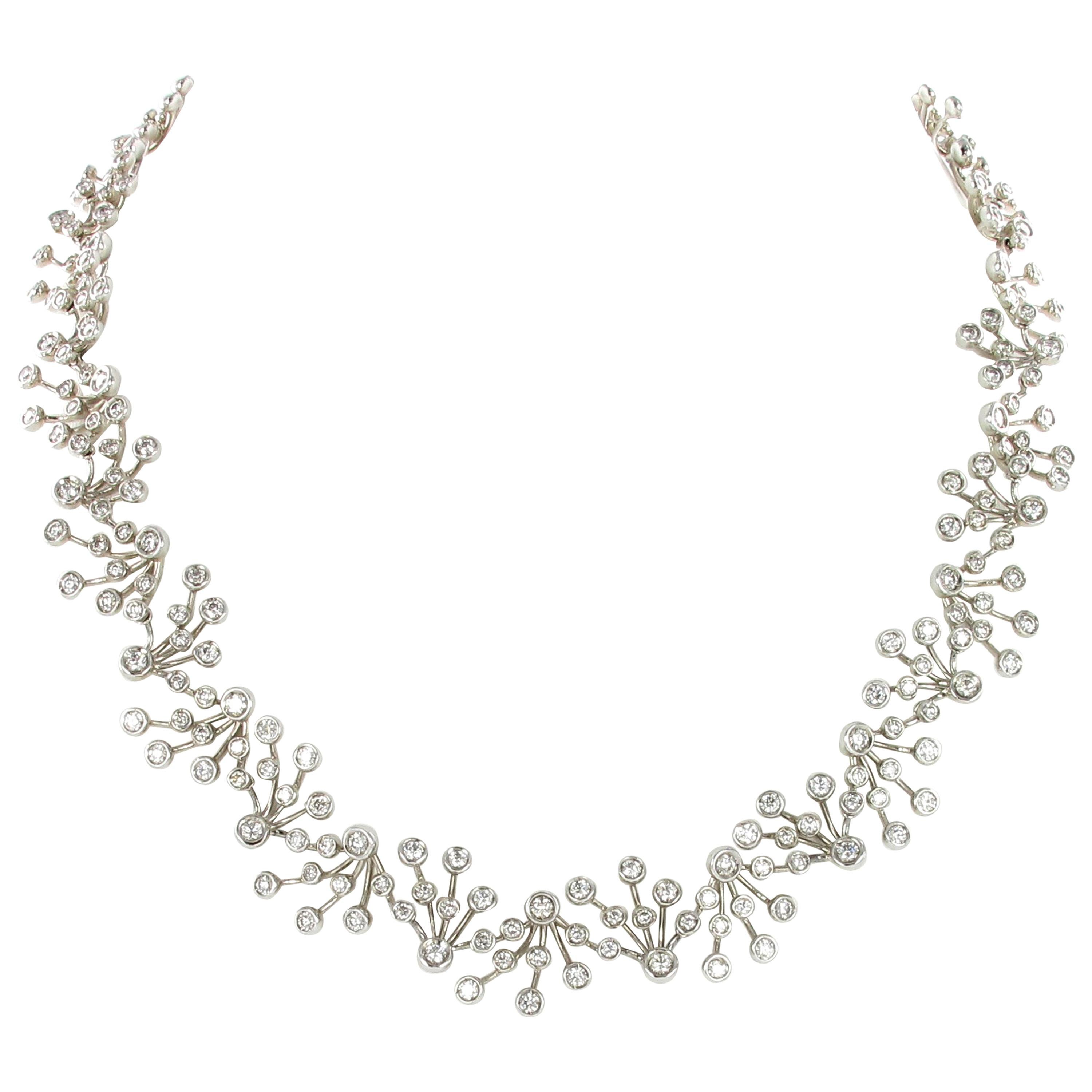 Collier en or blanc 750 avec diamants de 12 carats en vente