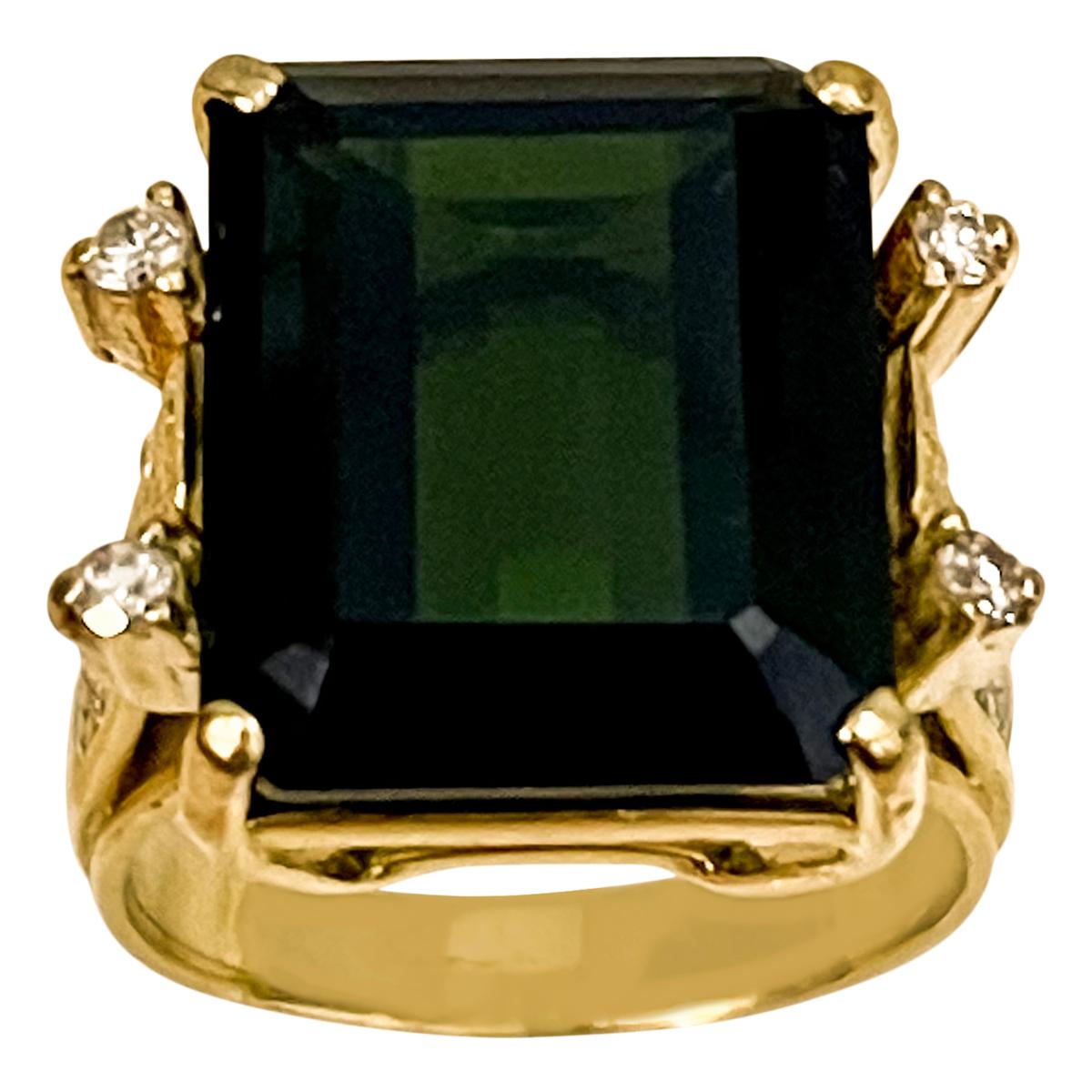 12 + Carat Green Tourmaline and 0.50 Ct Diamond Cocktail Ring 18K Yellow Gold 14