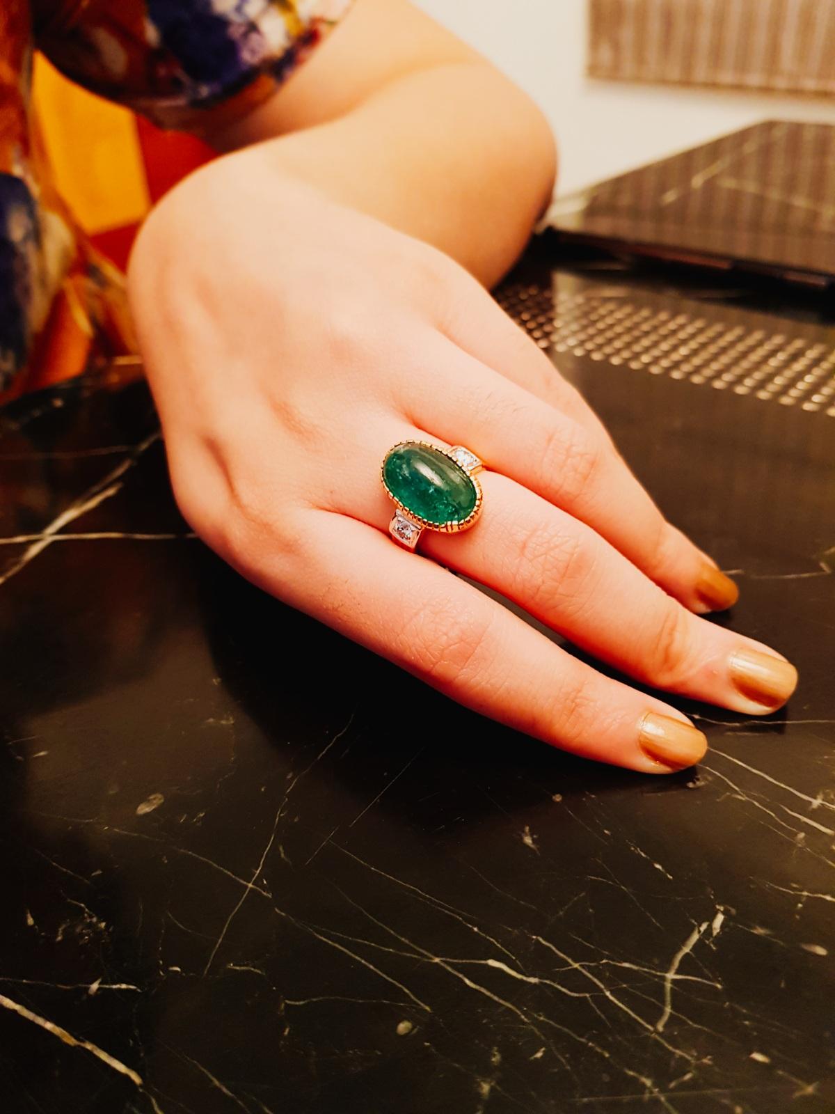12 Carat Intense Green Emerald and Diamond Ring, circa 1940 For Sale 5