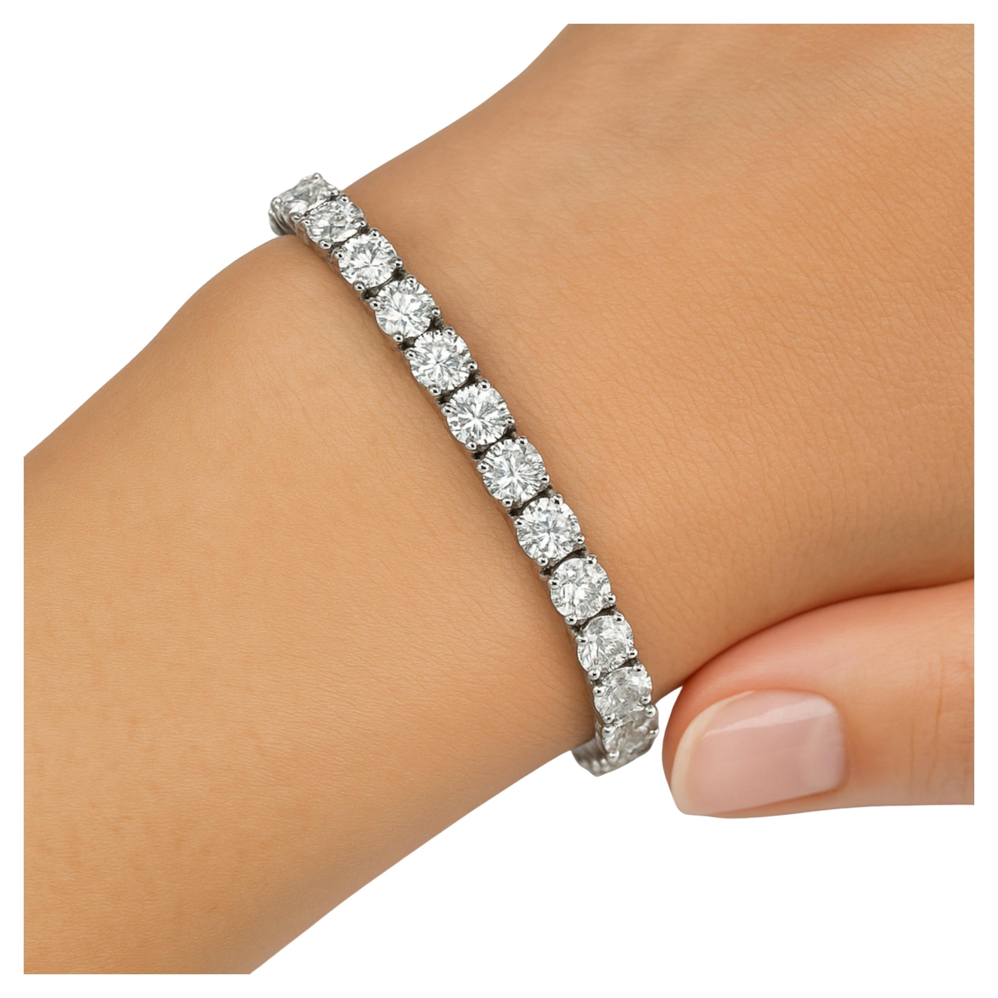 Taille ronde Bracelet de tennis avec diamant naturel de 12 carats  Elegant et intemporel en vente