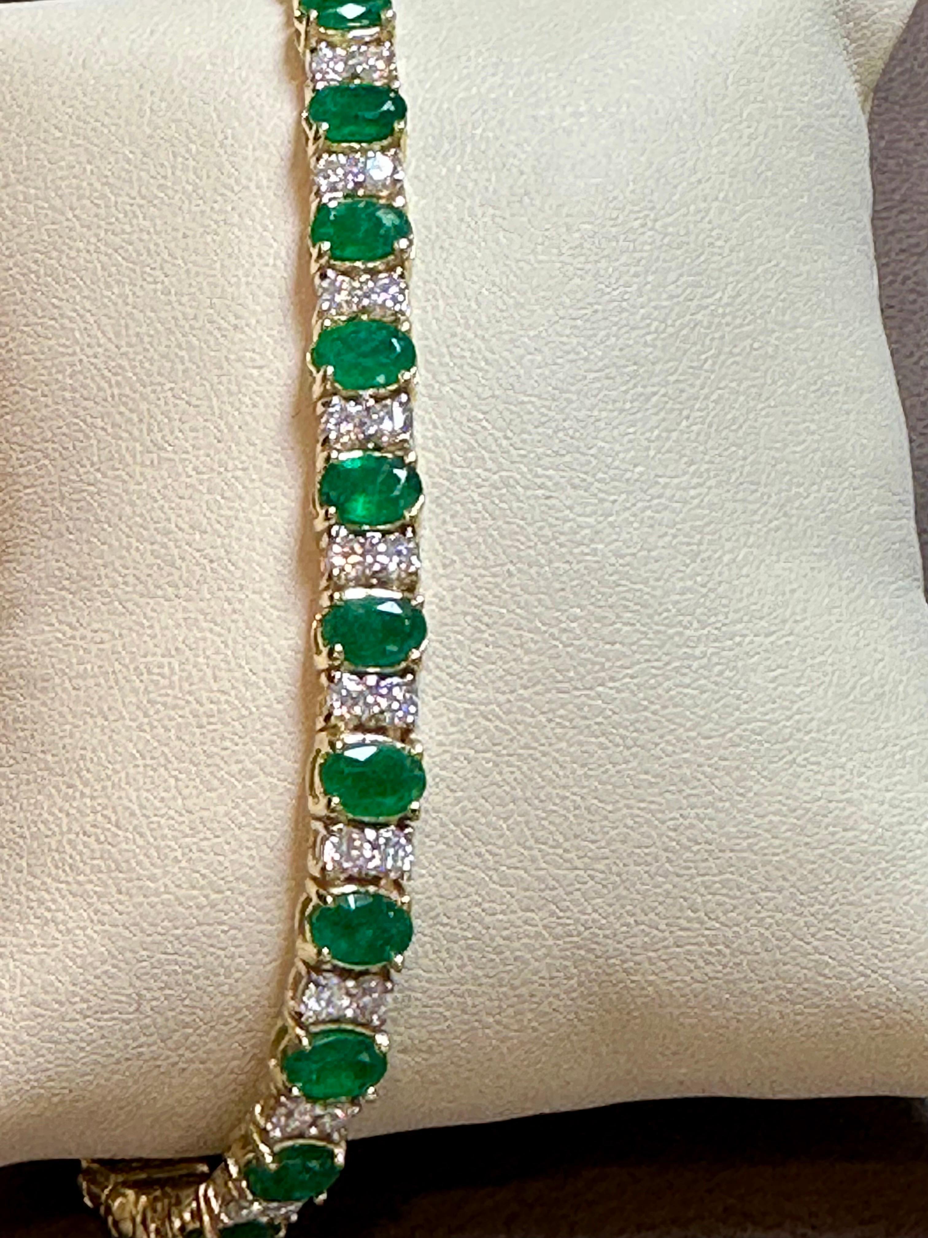 Bracelet tennis en or jaune 14 carats, émeraude naturelle de 12 carats et diamants de 1 carat en vente 3