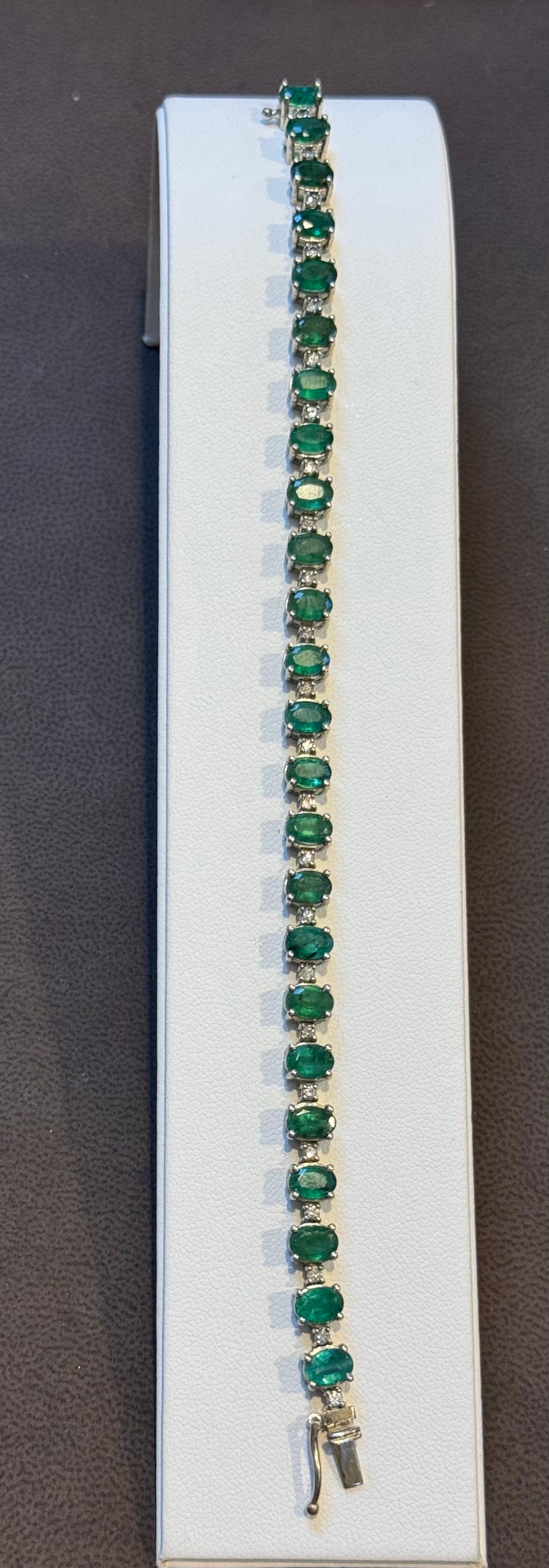 Women's 12 Carat Natural Emerald & Diamond Cocktail Tennis Bracelet 14 Karat White gold For Sale