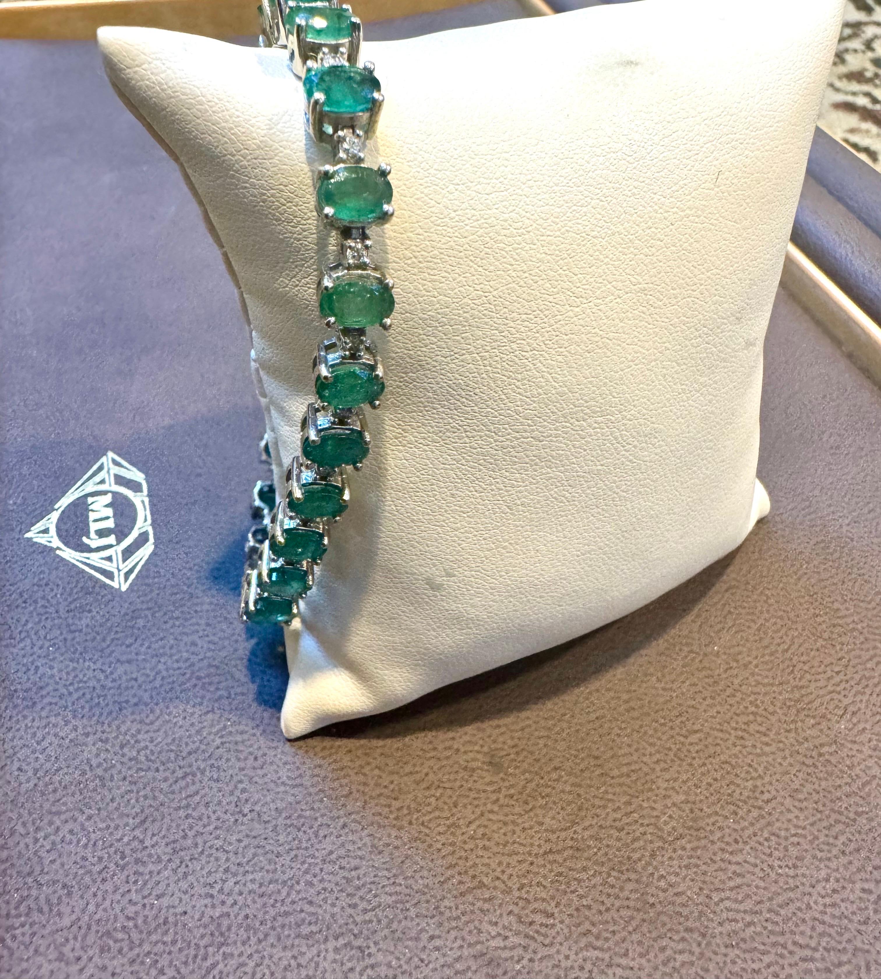 12 Carat Natural Emerald & Diamond Cocktail Tennis Bracelet 14 Karat White gold For Sale 1