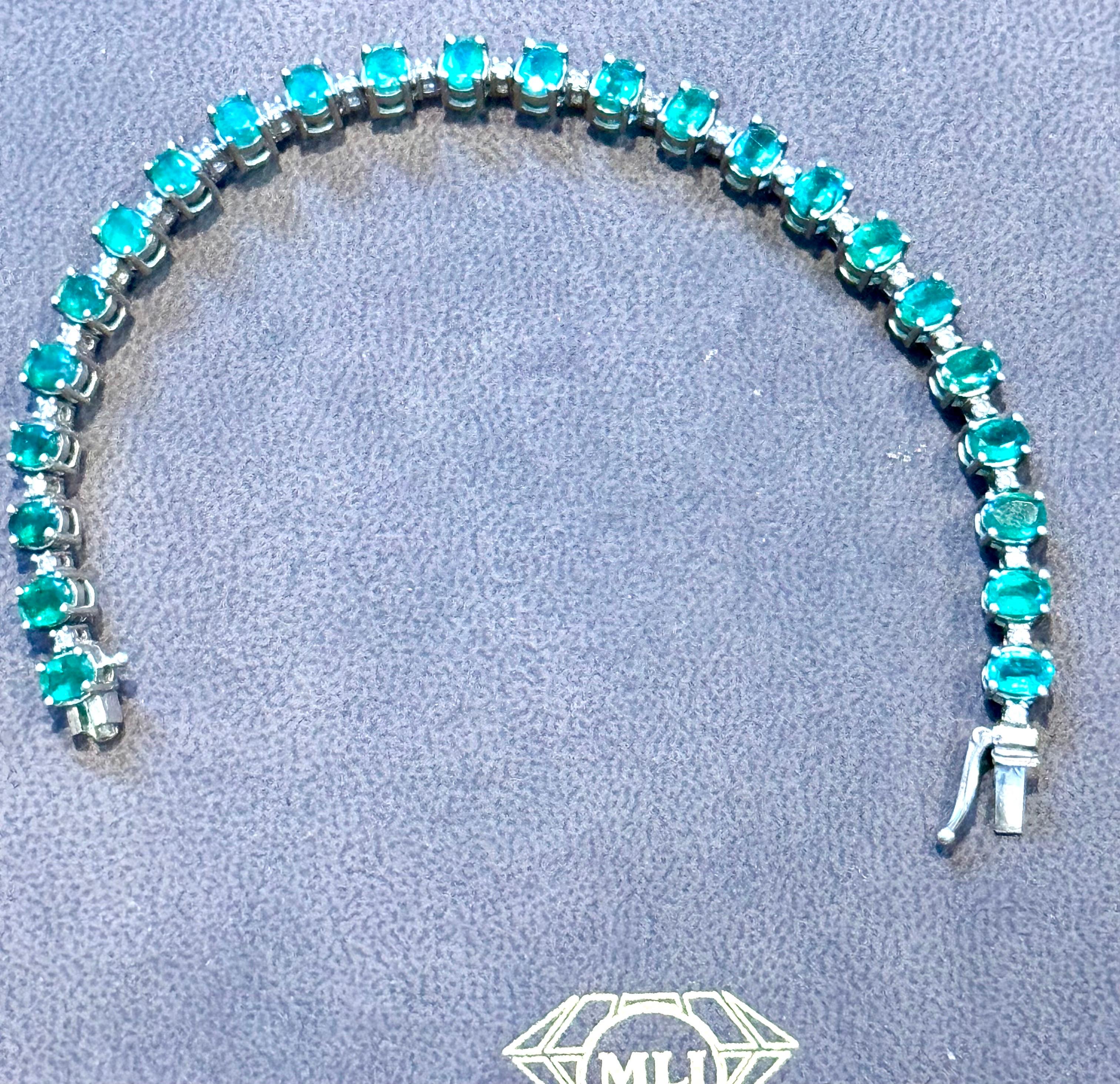 12 Carat Natural Emerald & Diamond Cocktail Tennis Bracelet 14 Karat White gold For Sale 3