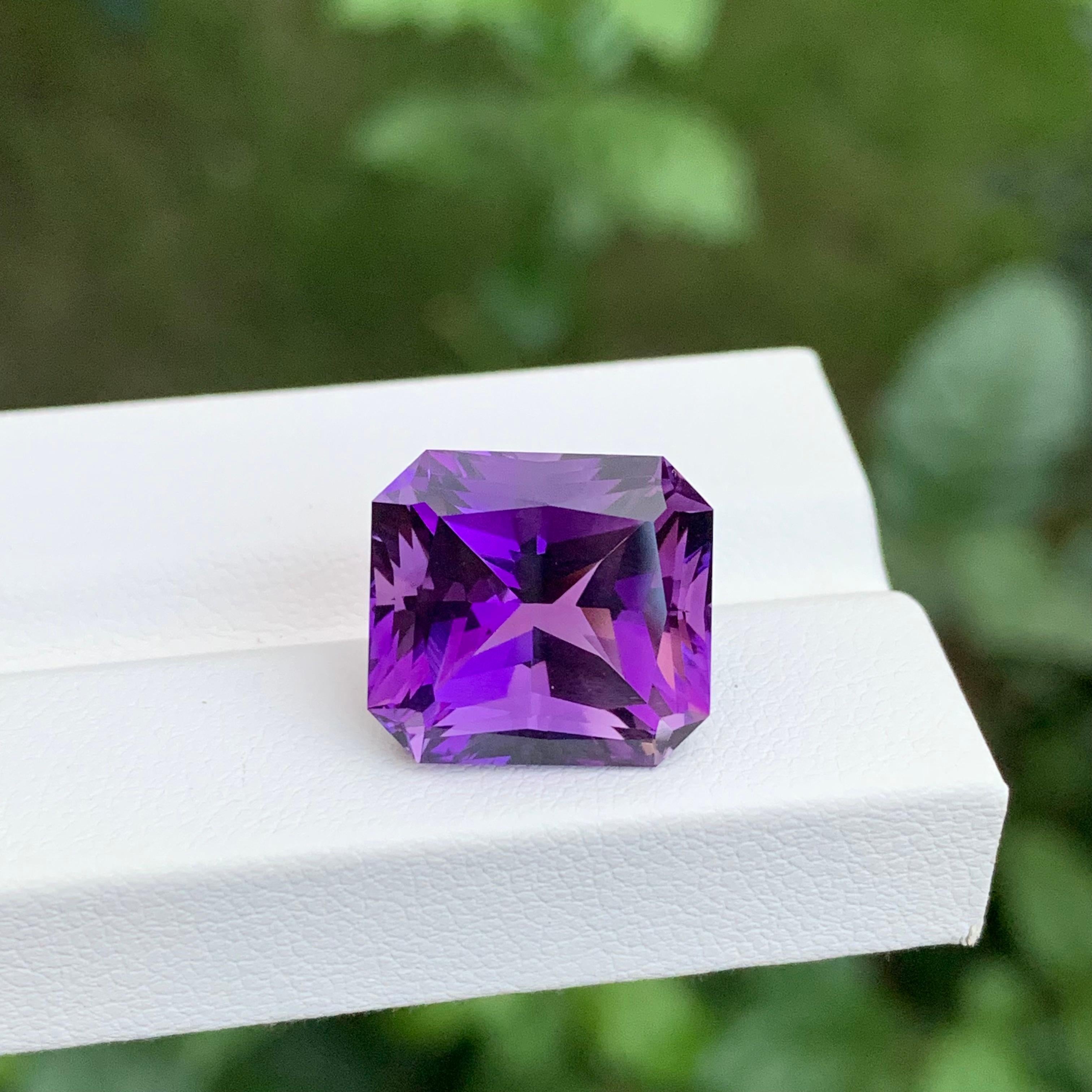 Women's or Men's 12 Carat Natural Loose Deep Purple Amethyst Emerald Shape Gemstone For Sale