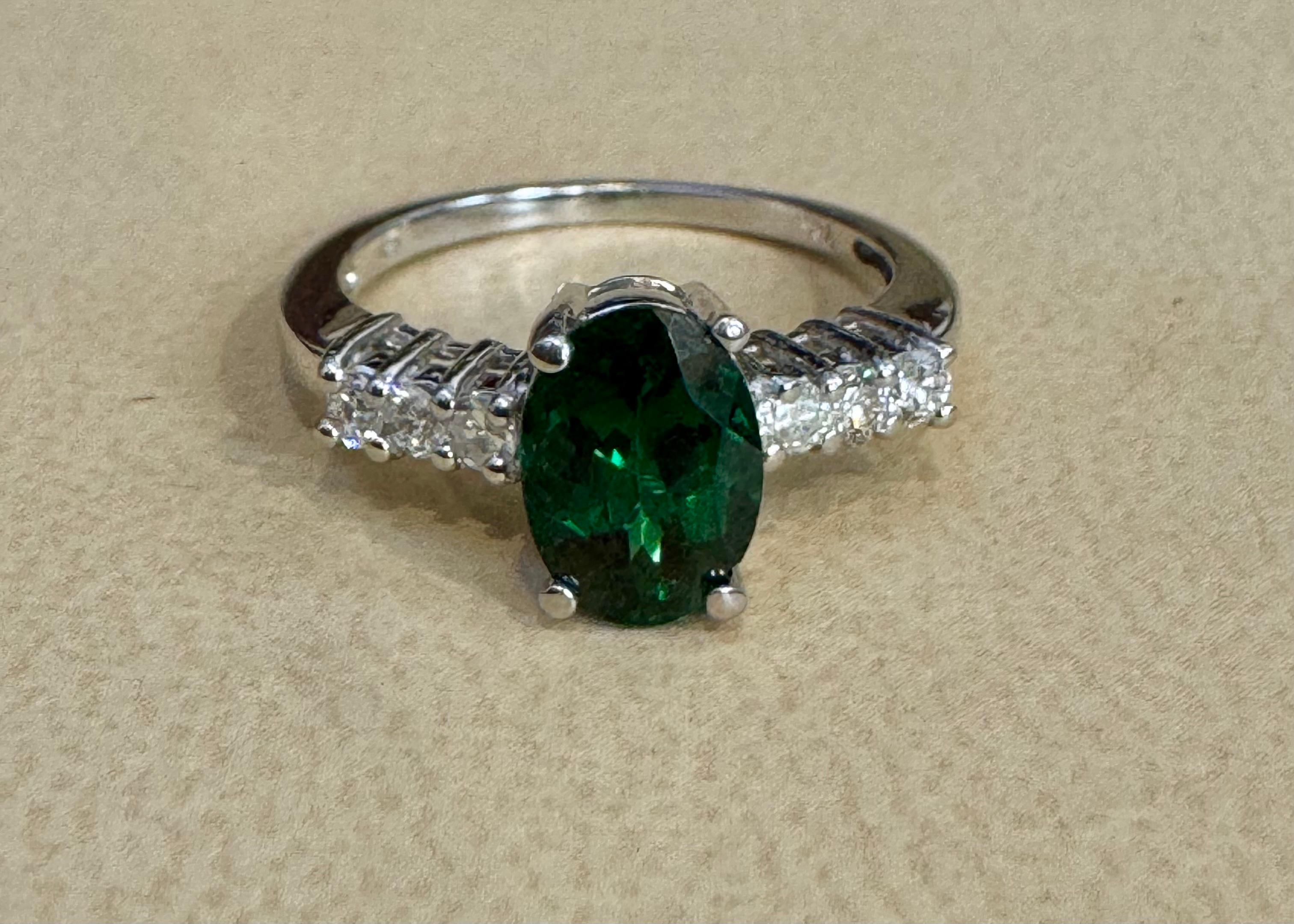 Tourmaline verte ovale naturelle de 1,2 carat + diamant  Bague en or jaune 14 carats en vente 8