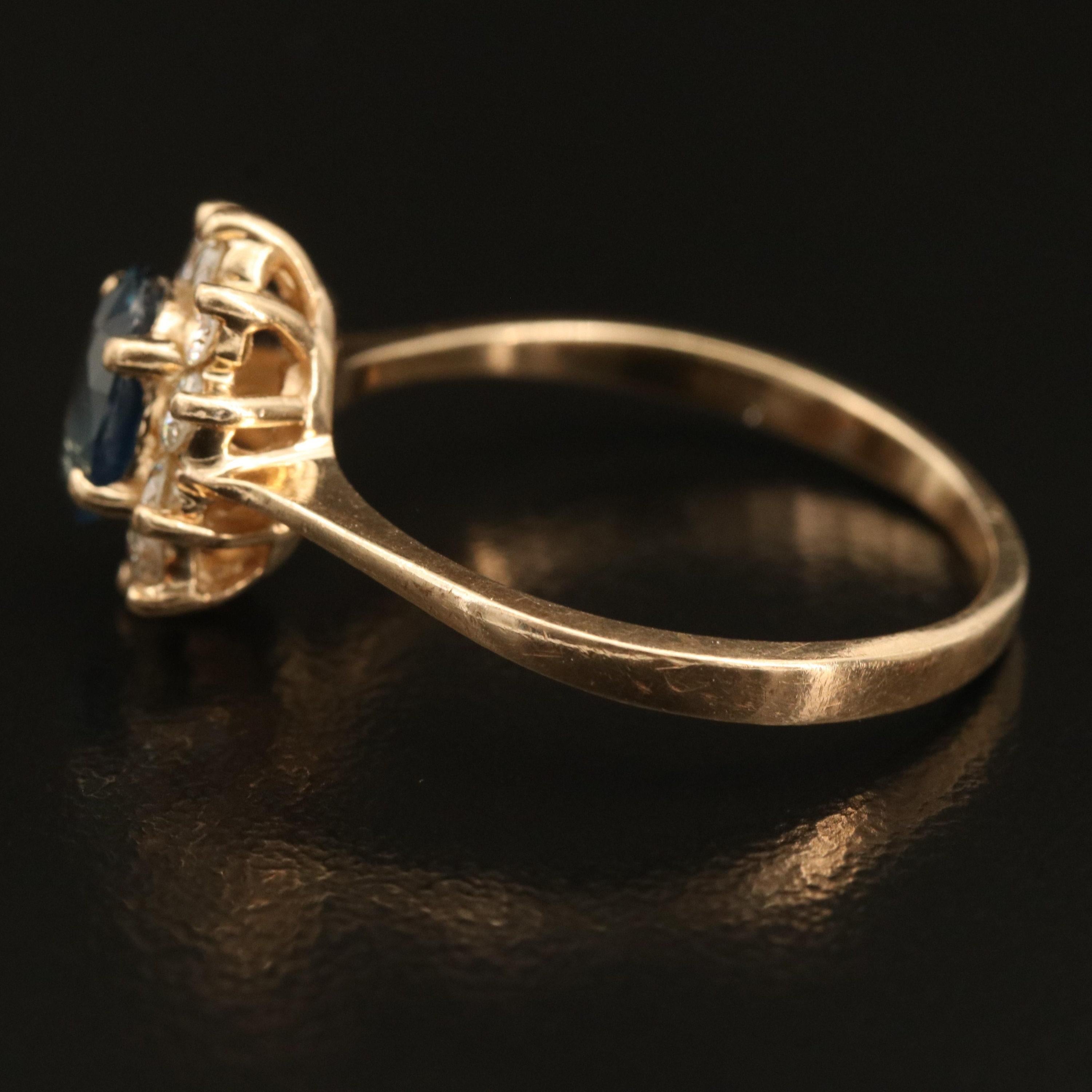 For Sale:  Unique Natural Sapphire Diamond Engagement Ring Set in 18K Gold, Cocktail Ring 4