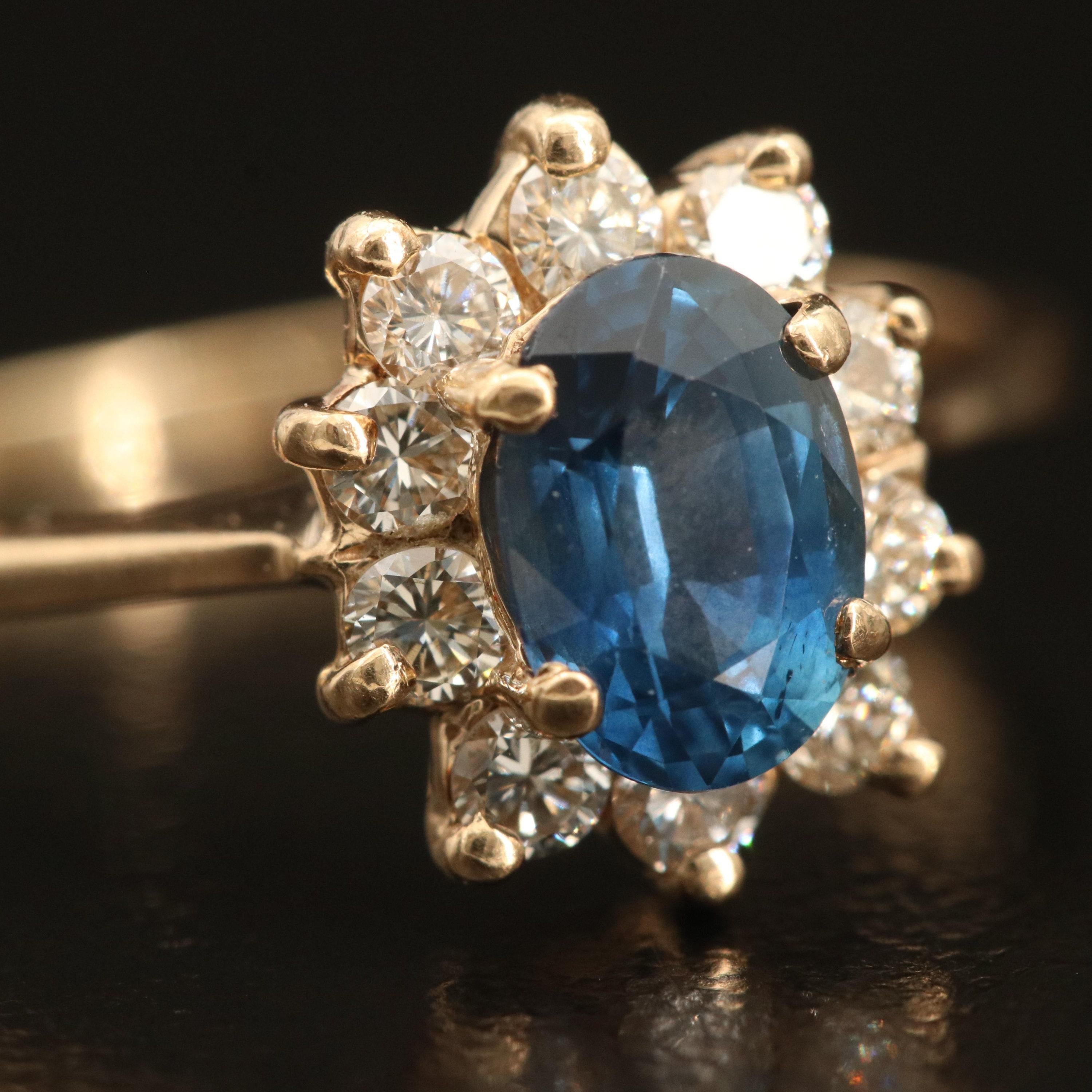 For Sale:  Unique Natural Sapphire Diamond Engagement Ring Set in 18K Gold, Cocktail Ring 5