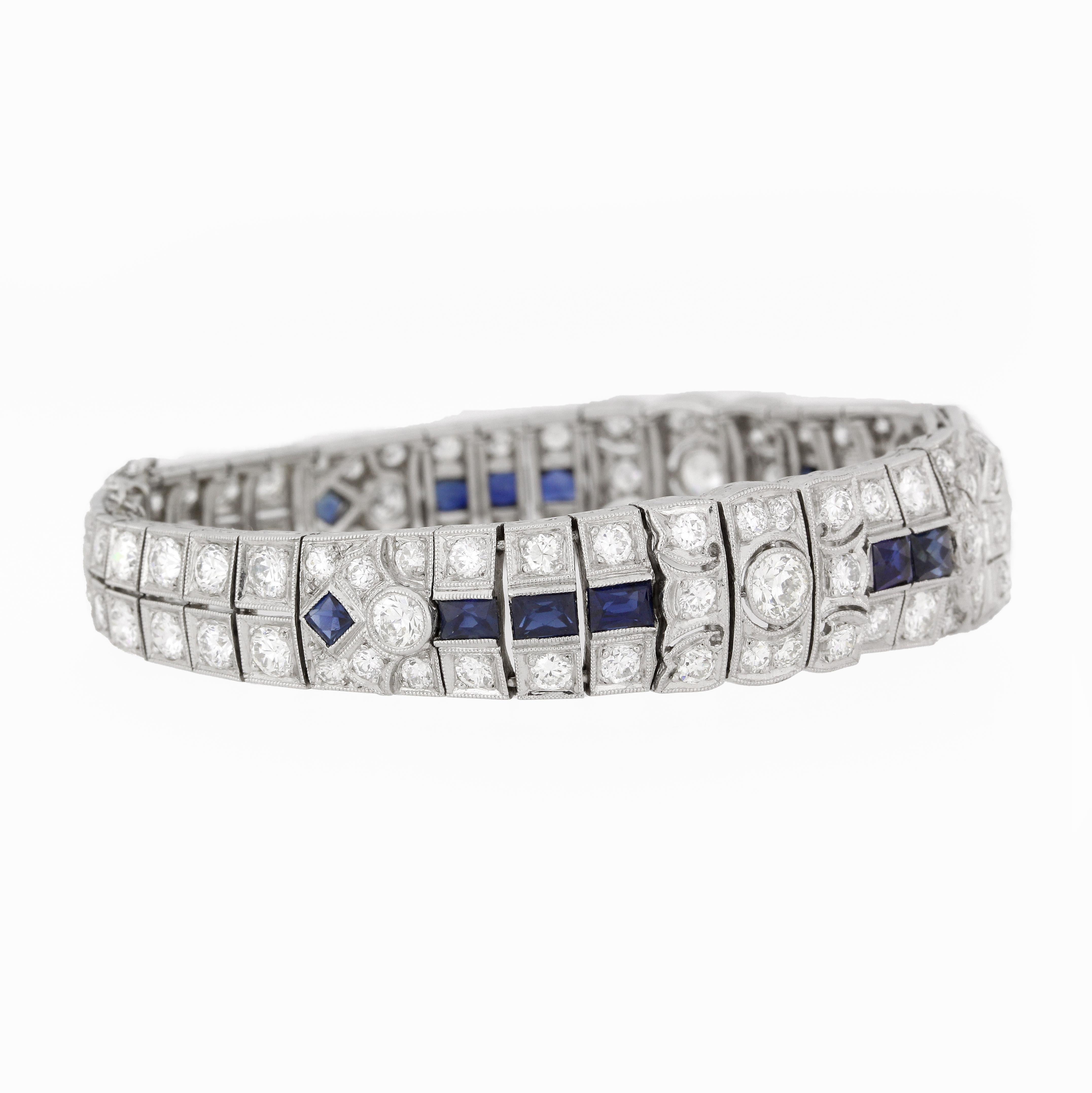 12 Karat Platin Art Deco Diamant-Saphir-Armband im Angebot 1