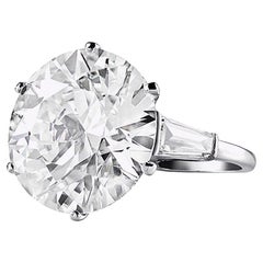 12 Carat Round Brilliant Diamond Ring 18K Gold Unparalleled Brilliance