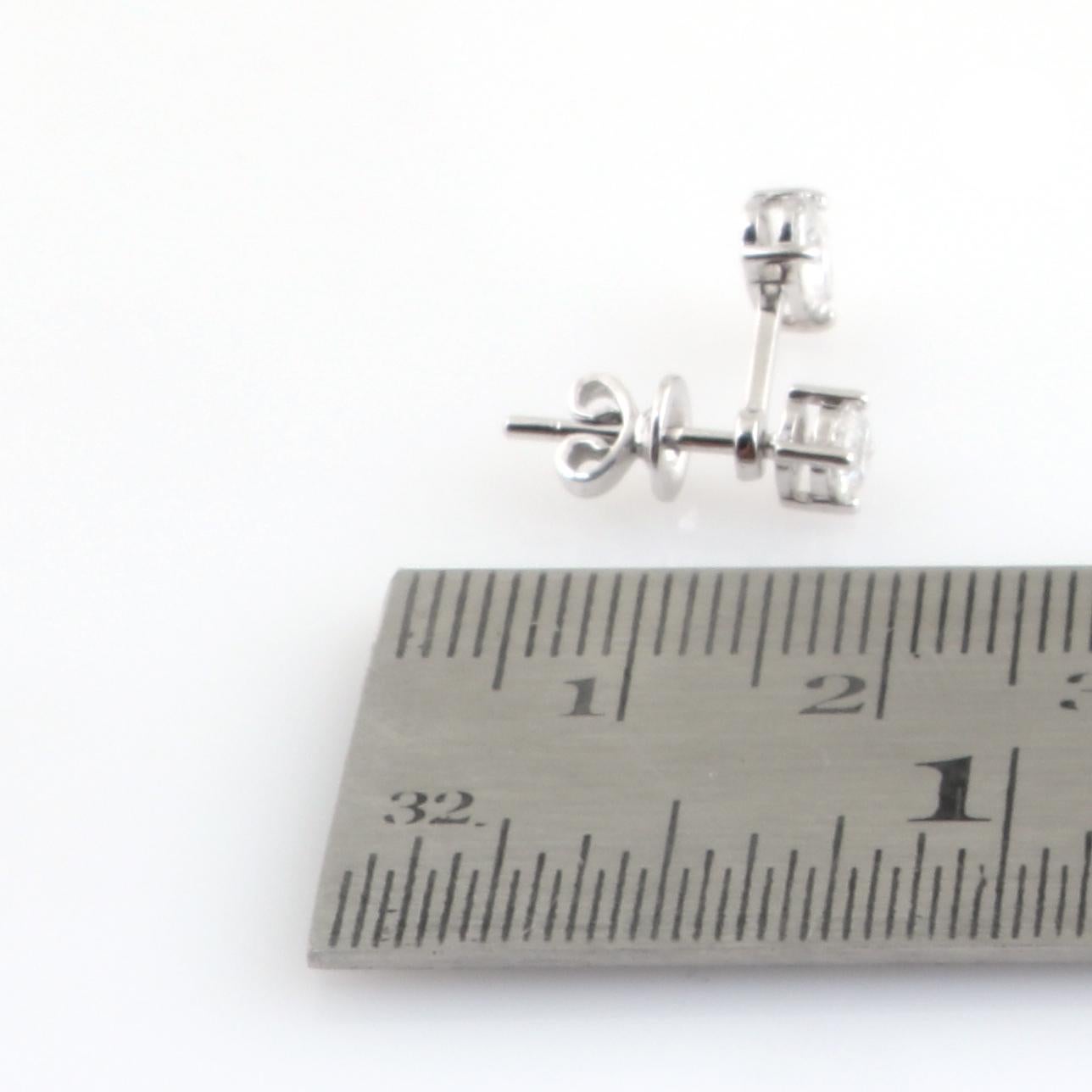 Pear Cut 1.2 Carat SI/HI Diamond Jacket Earrings in 18 Karat White Gold Gift for Her For Sale
