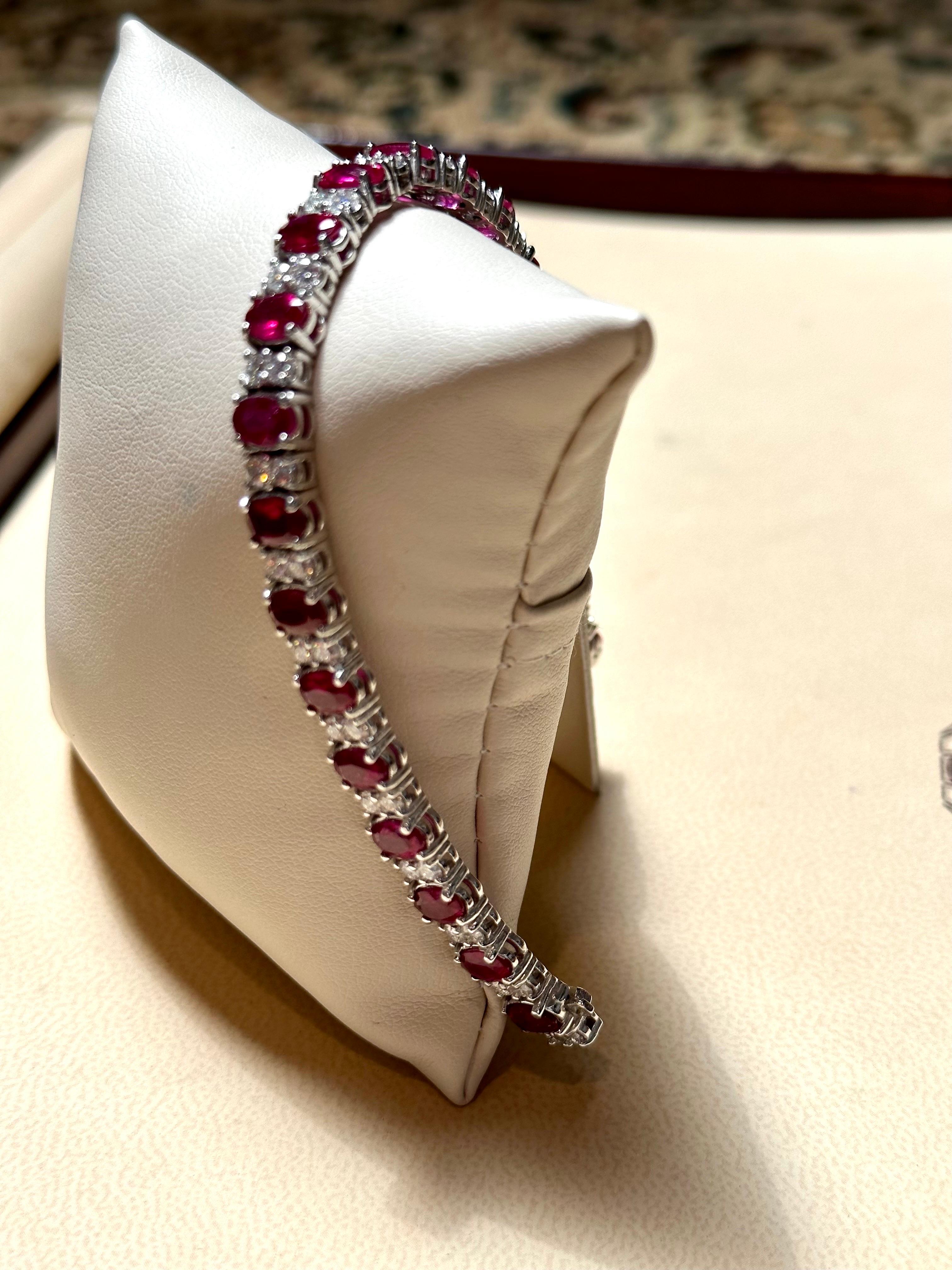 Bracelet tennis en or jaune 14 carats avec rubis traité de 12 carats et diamants de 2,8 carats en vente 5
