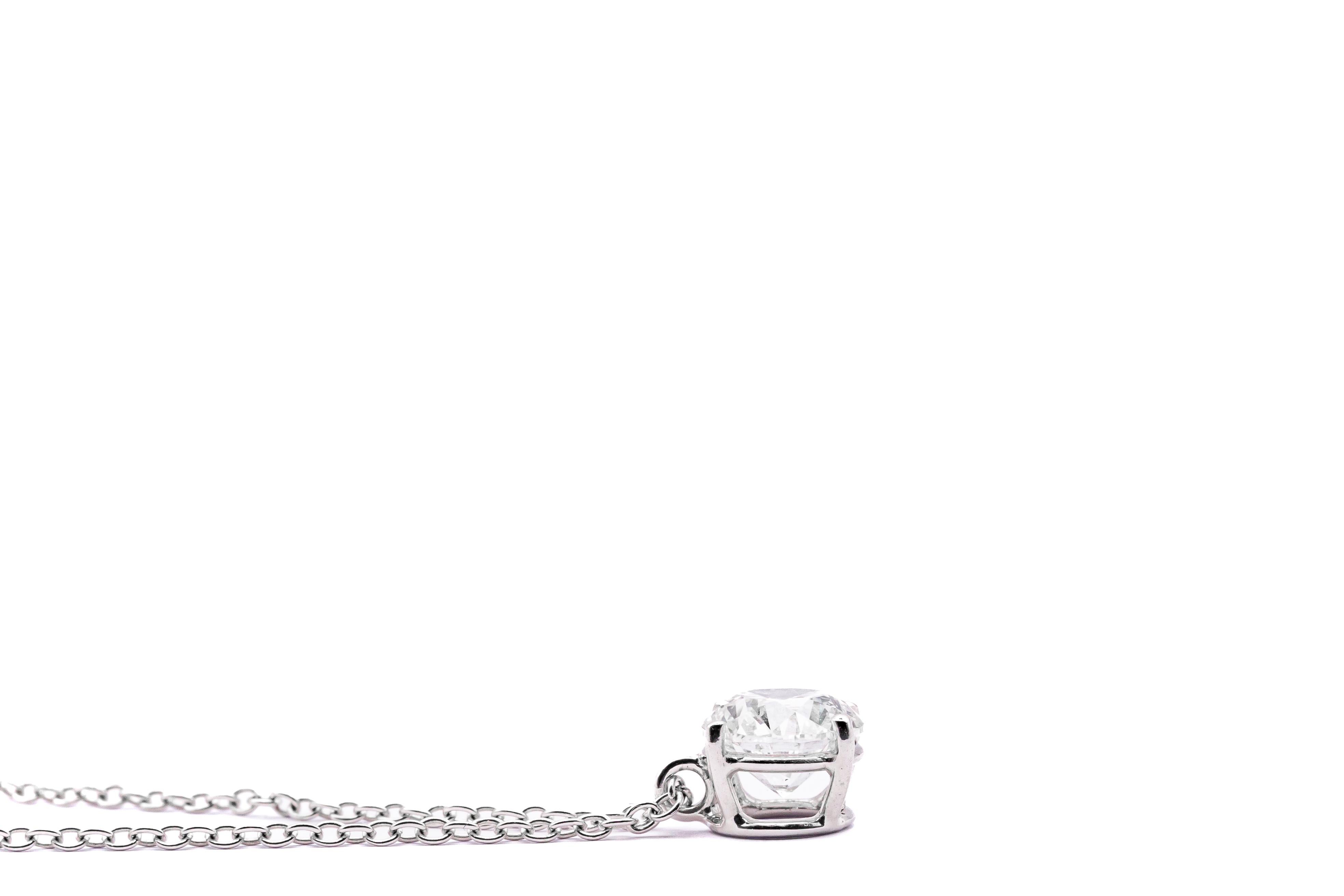 1.2 Carat VS G Color Stud Pendant White Gold Necklace Neuf - En vente à Milano, MI