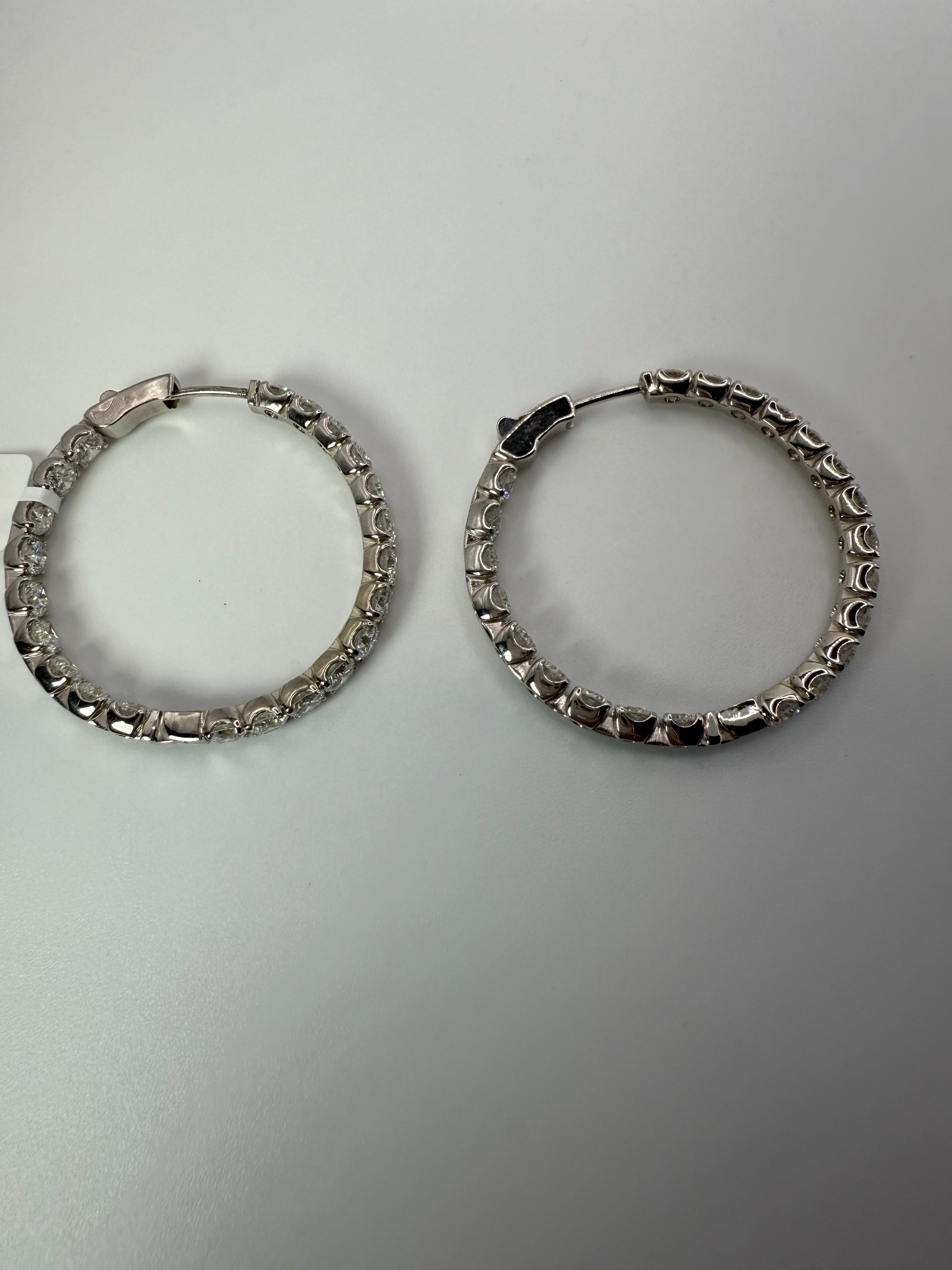 da uomo o donna Orecchini a cerchio con diamanti da 12 carati in oro 14KT in vendita