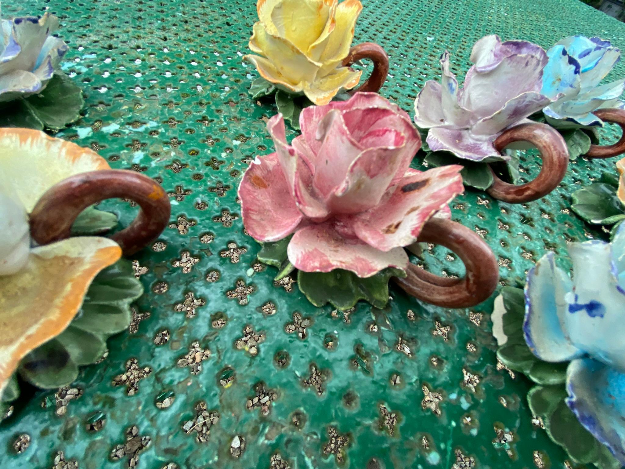 12 charmante kleine Keramik-Kerzenhalter um 1950 im Vallauris-Stil  im Angebot 12