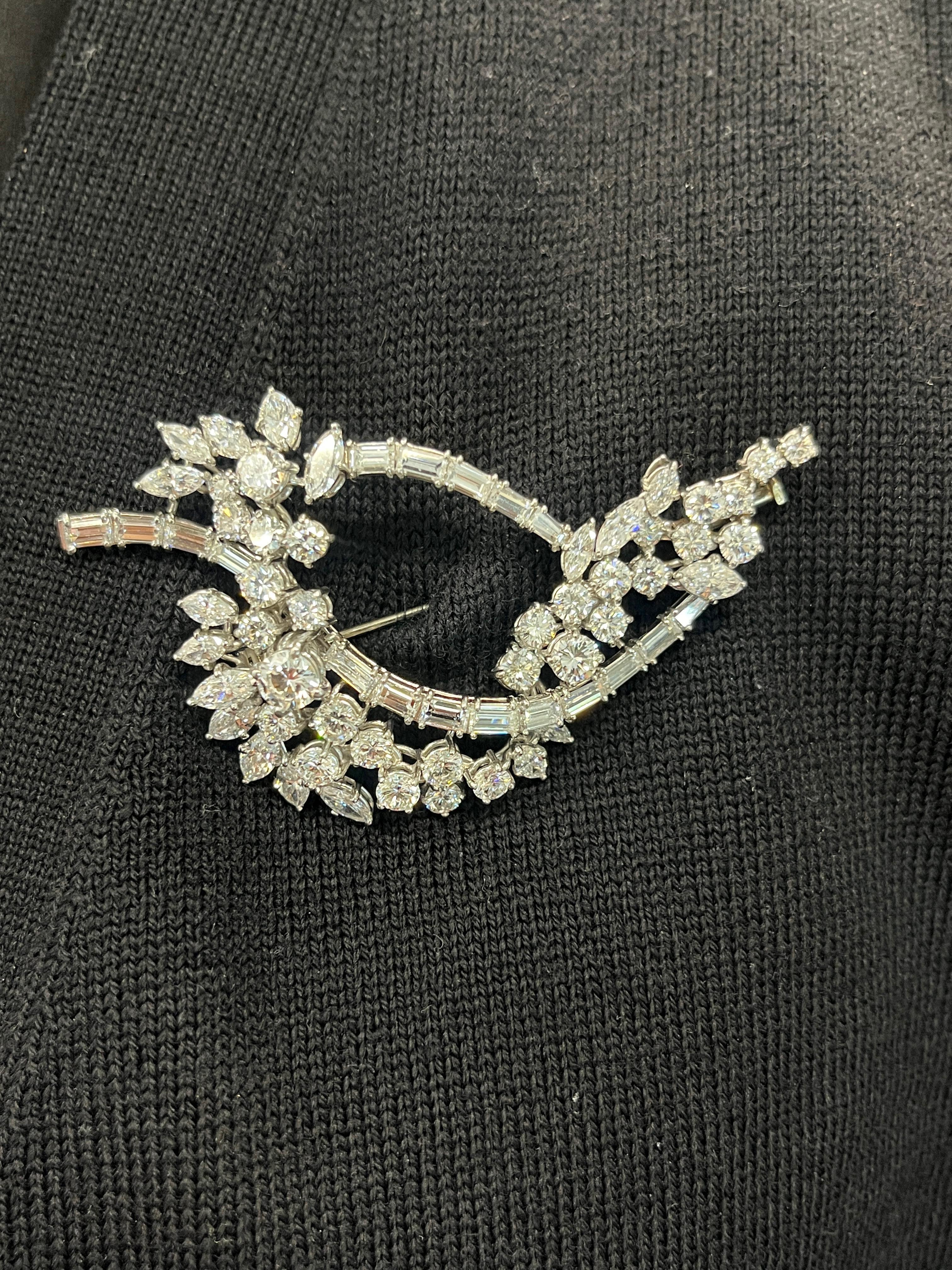 10.00 ct Antique Platinum Brooch In Excellent Condition For Sale In Chicago, IL