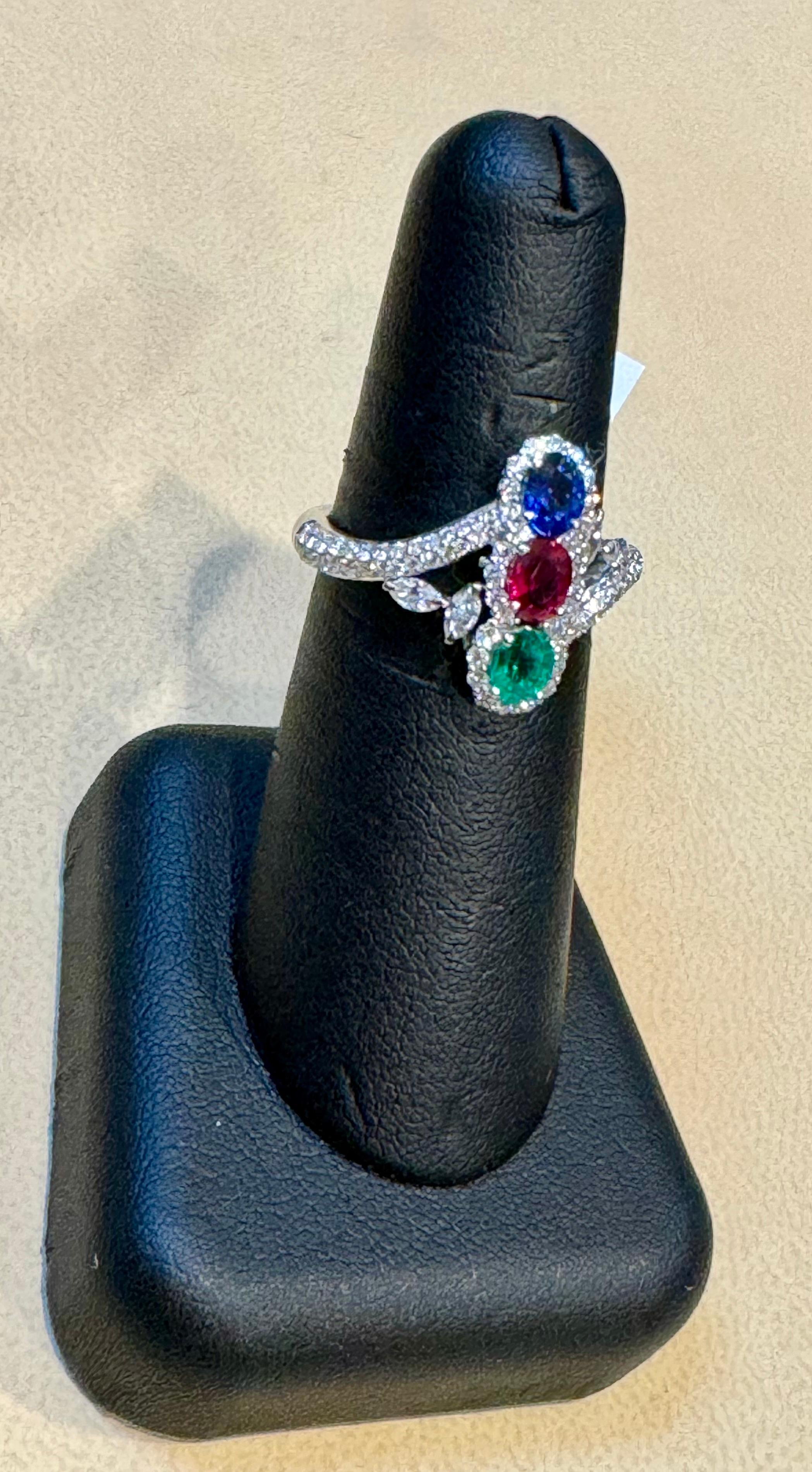 1.2 Ct Fine Natural Emerald Ruby & Sapphire + 1.5 Ct Diamond 18 KWG  Ring S 7 In Excellent Condition For Sale In New York, NY