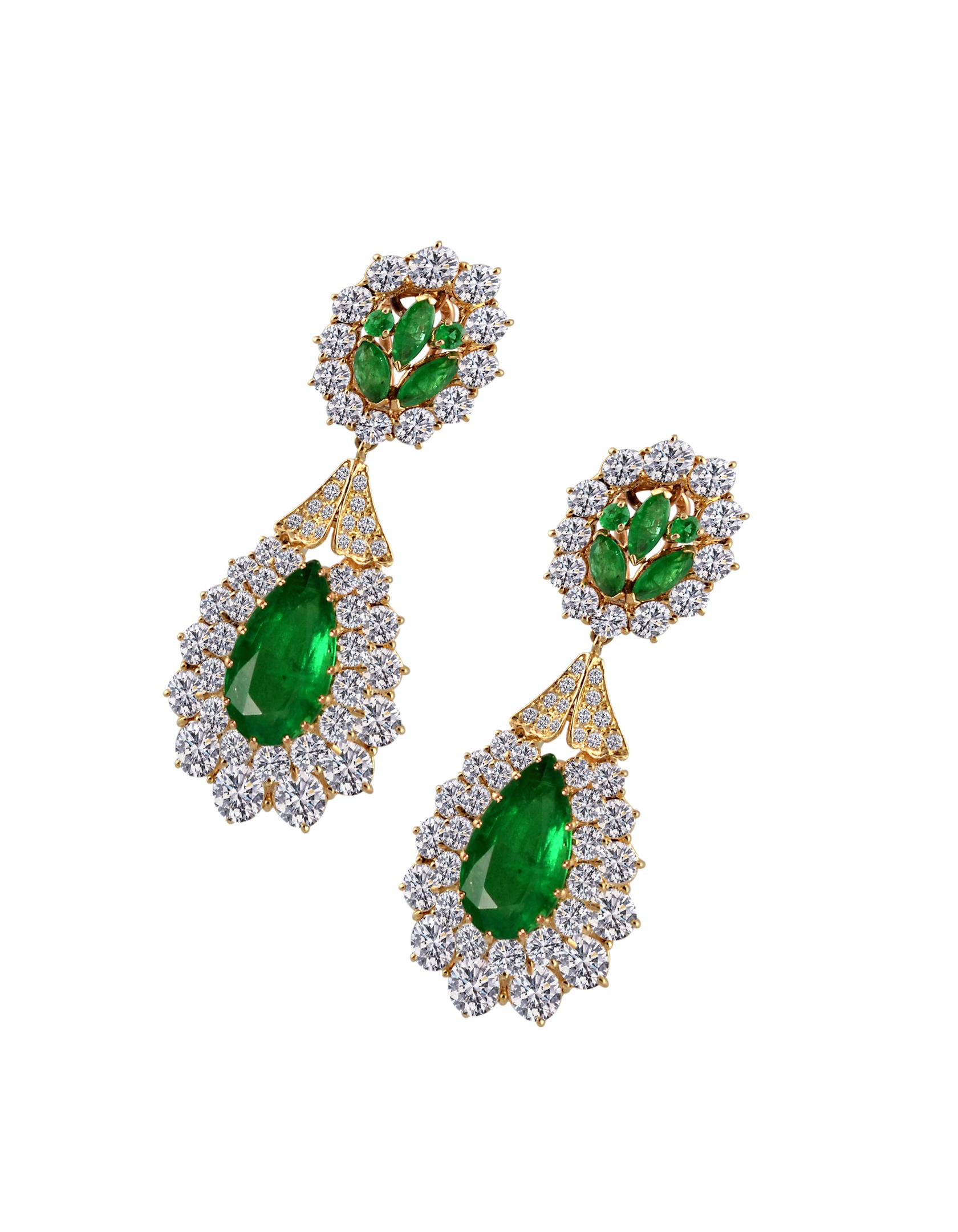 Pear Cut GIA Certified 12 Ct Pear Zambian Emerald & 18 Ct Diamonds Drop/Clip Earrings 18K