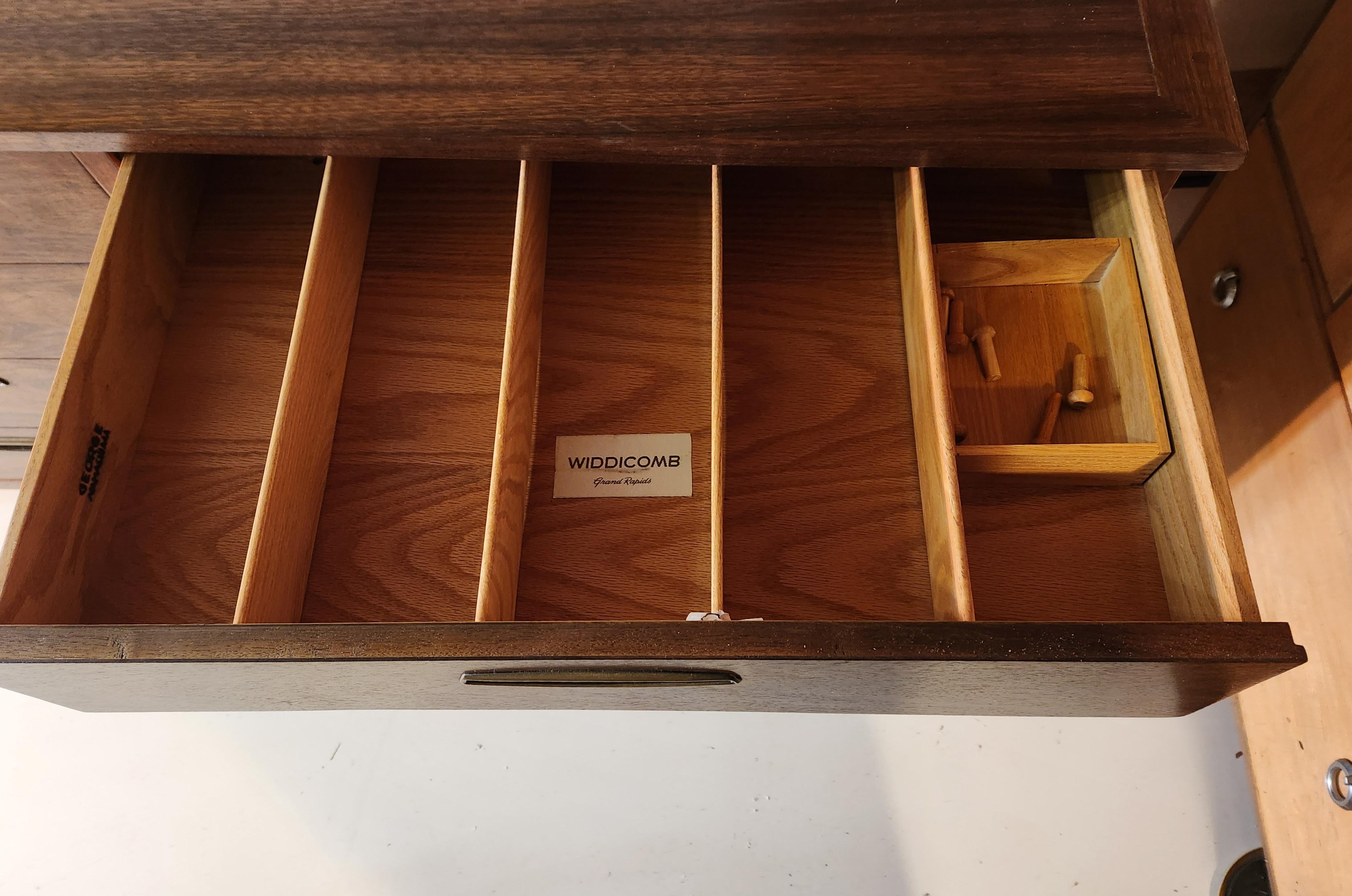Cómoda de 12 cajones George Nakashima Orígenes Widdicomb 1959 en venta 3