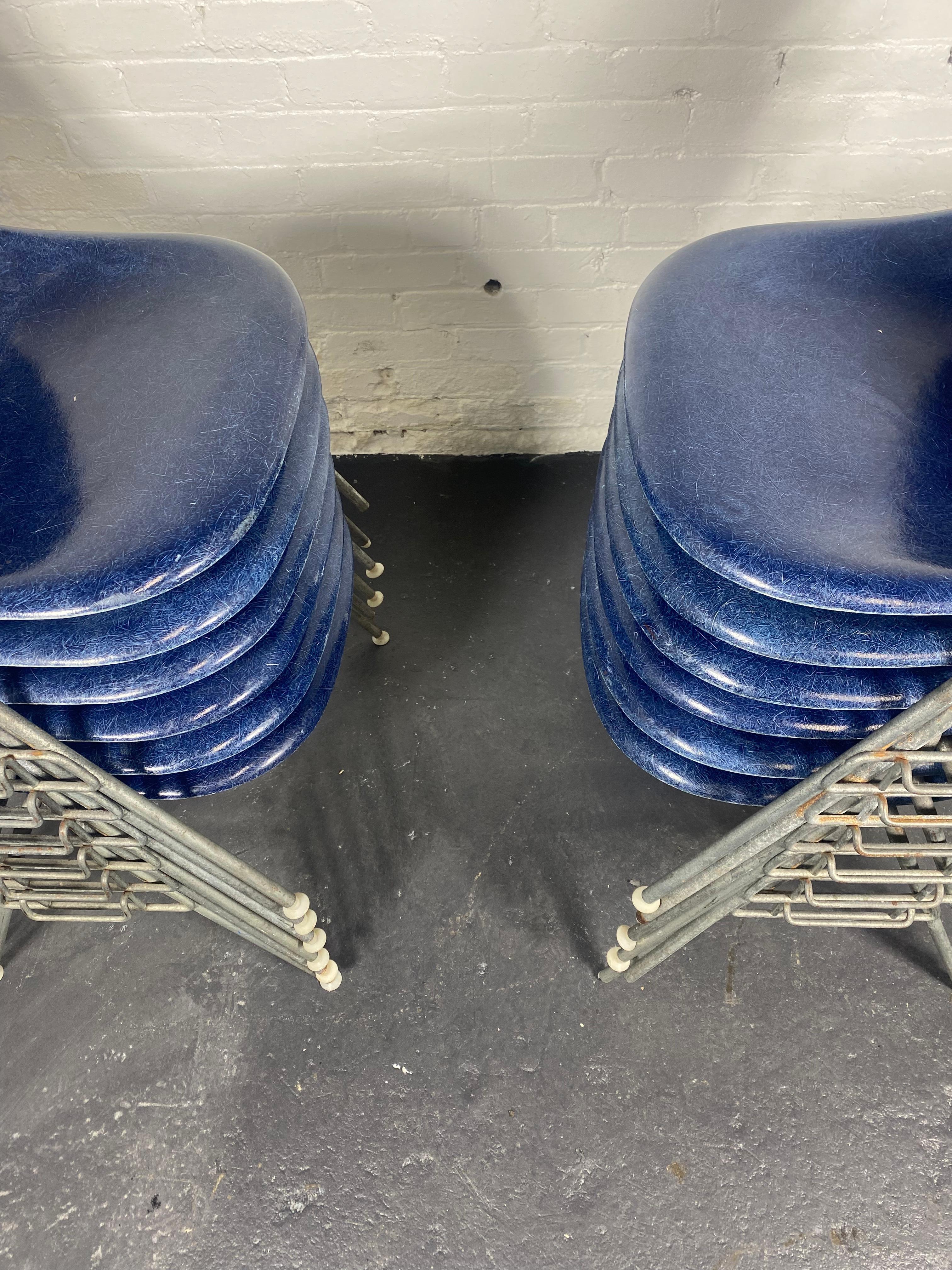 Mid-Century Modern 12 DSS Stacking Chairs Charles & Ray Eames Herman Miller, Blue Fiberglass, 1960s For Sale