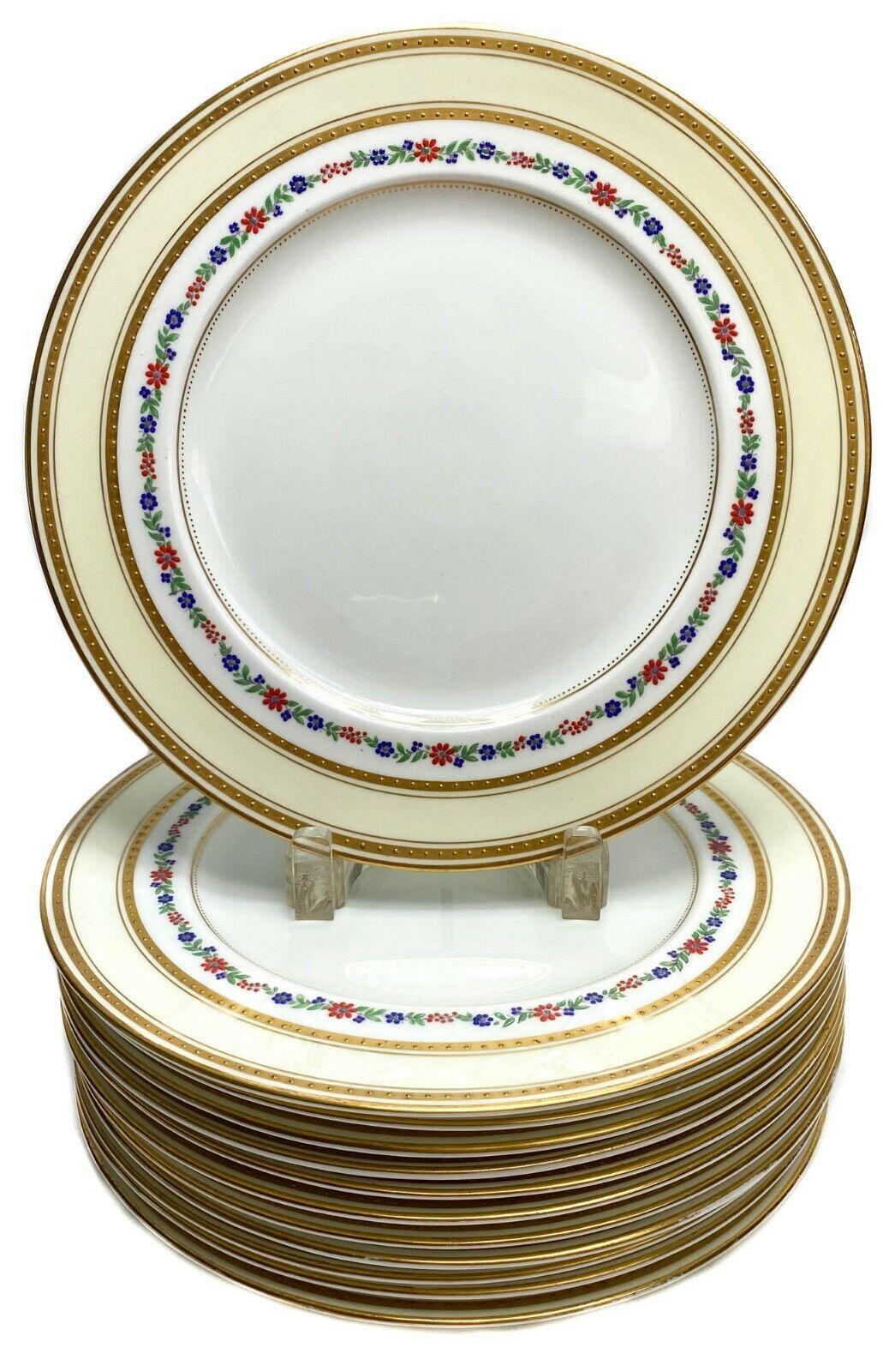 12 English George Jones Crescent Dinner Plates w/ Enamel Flower Band, c1920 In Good Condition For Sale In WILMINGTON, CA