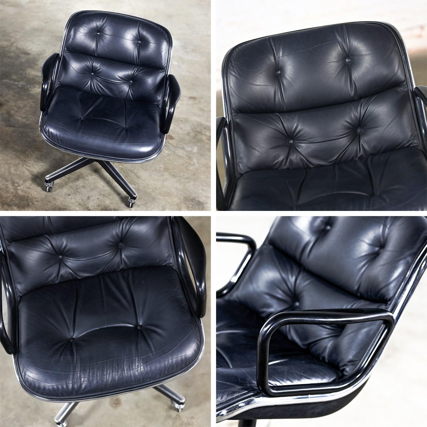 12 Executive Armchairs by Charles Pollock for Knoll Black Leather & 4 Prong Base For Sale 9