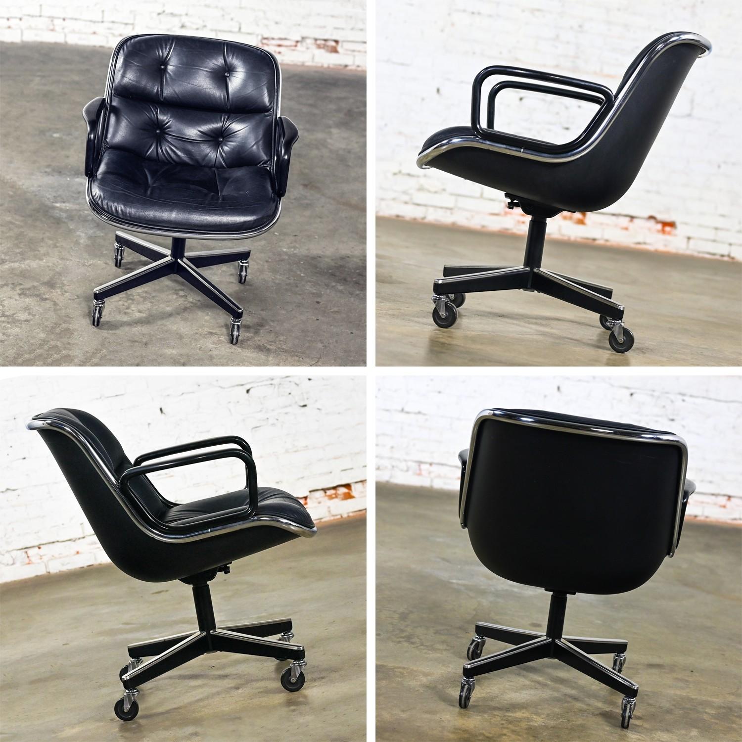 12 Executive Armchairs by Charles Pollock for Knoll Black Leather & 4 Prong Base For Sale 11