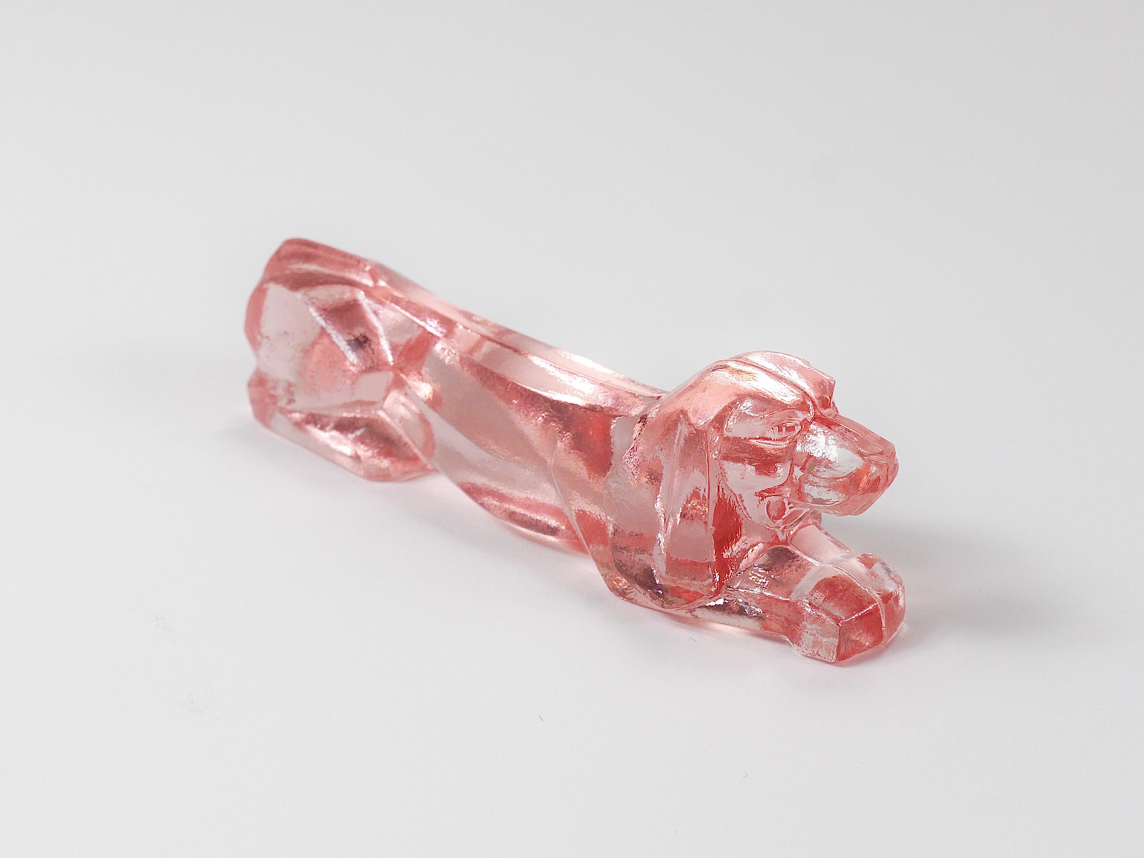 12 Apoyacuchillos franceses Art Decó Perro salchicha Basset Hound, Cristal rosado, Francia, años 30 en venta 13