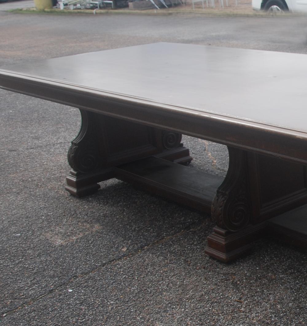 Chêne 12 FT 1900s Royal Dutch/Shell Group Antique Oak Table en vente