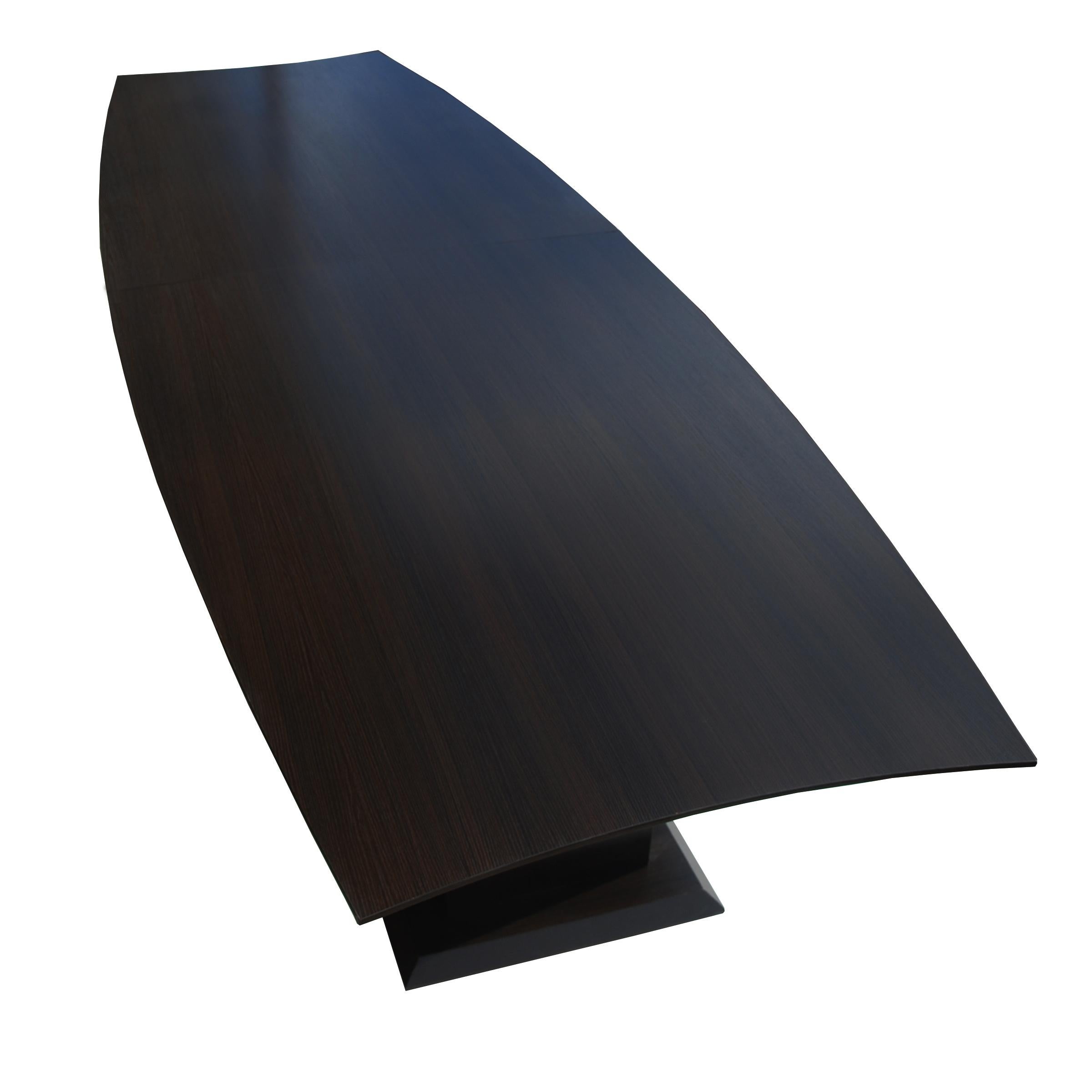 12 ft. boat shape dining or conference table

A 12ft 3-pedestal table in a dark mahogany expresso bean finish.

 
12 Ft. W x 47.25