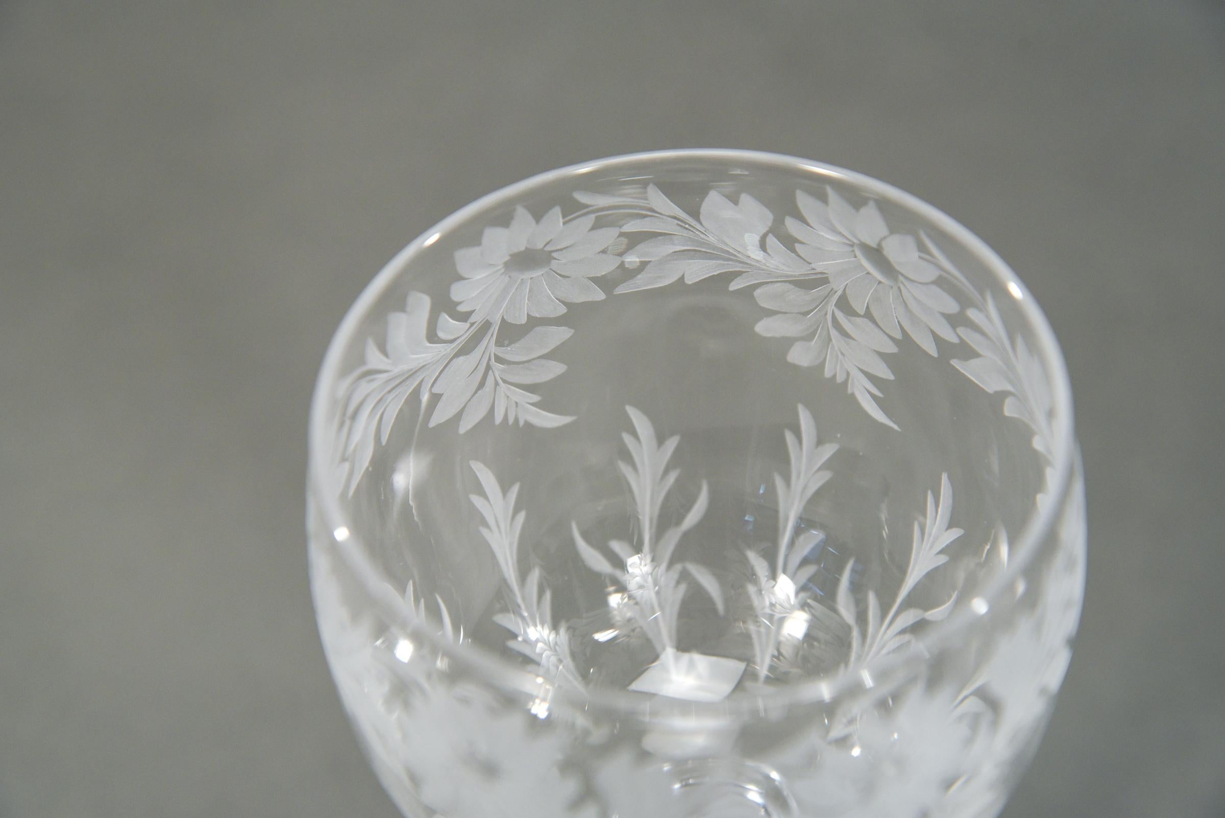 American 12 Hand Blown Signed Libbey Wheel Cut Crystal Goblets Arts & Crafts Floral Motif For Sale