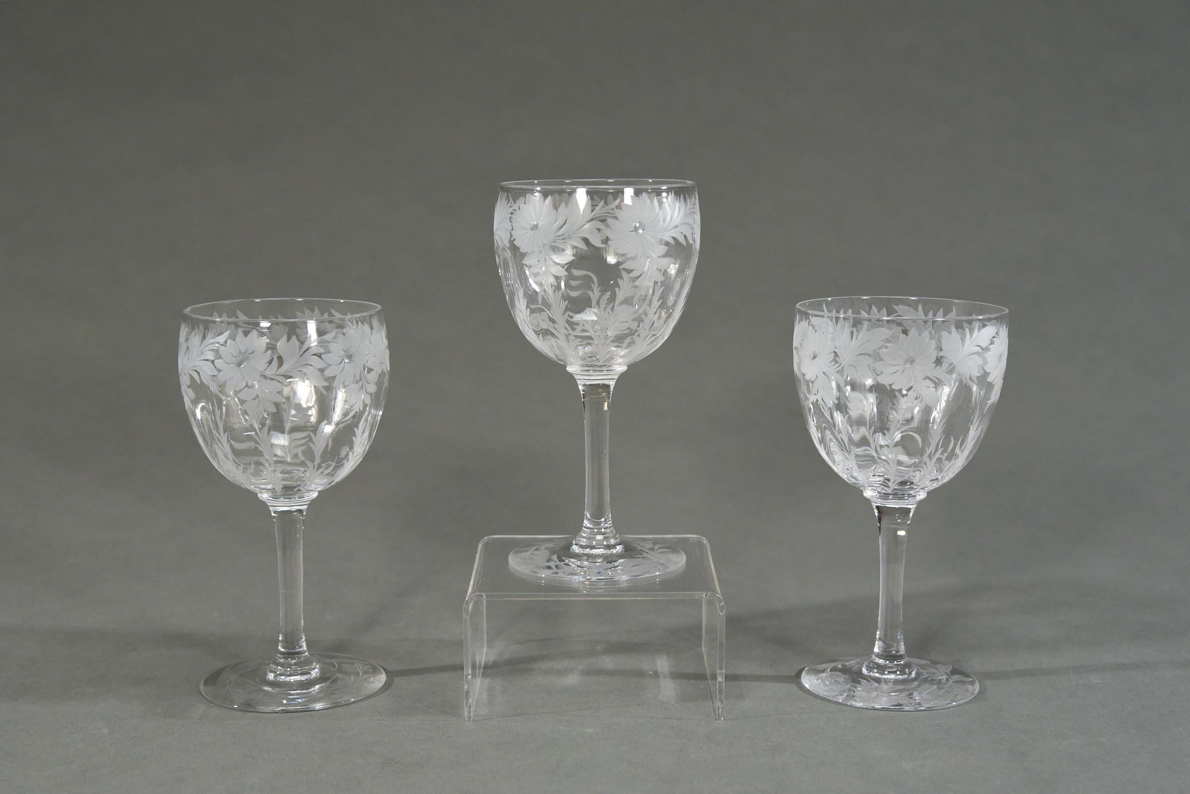 Engraved 12 Hand Blown Signed Libbey Wheel Cut Crystal Goblets Arts & Crafts Floral Motif For Sale