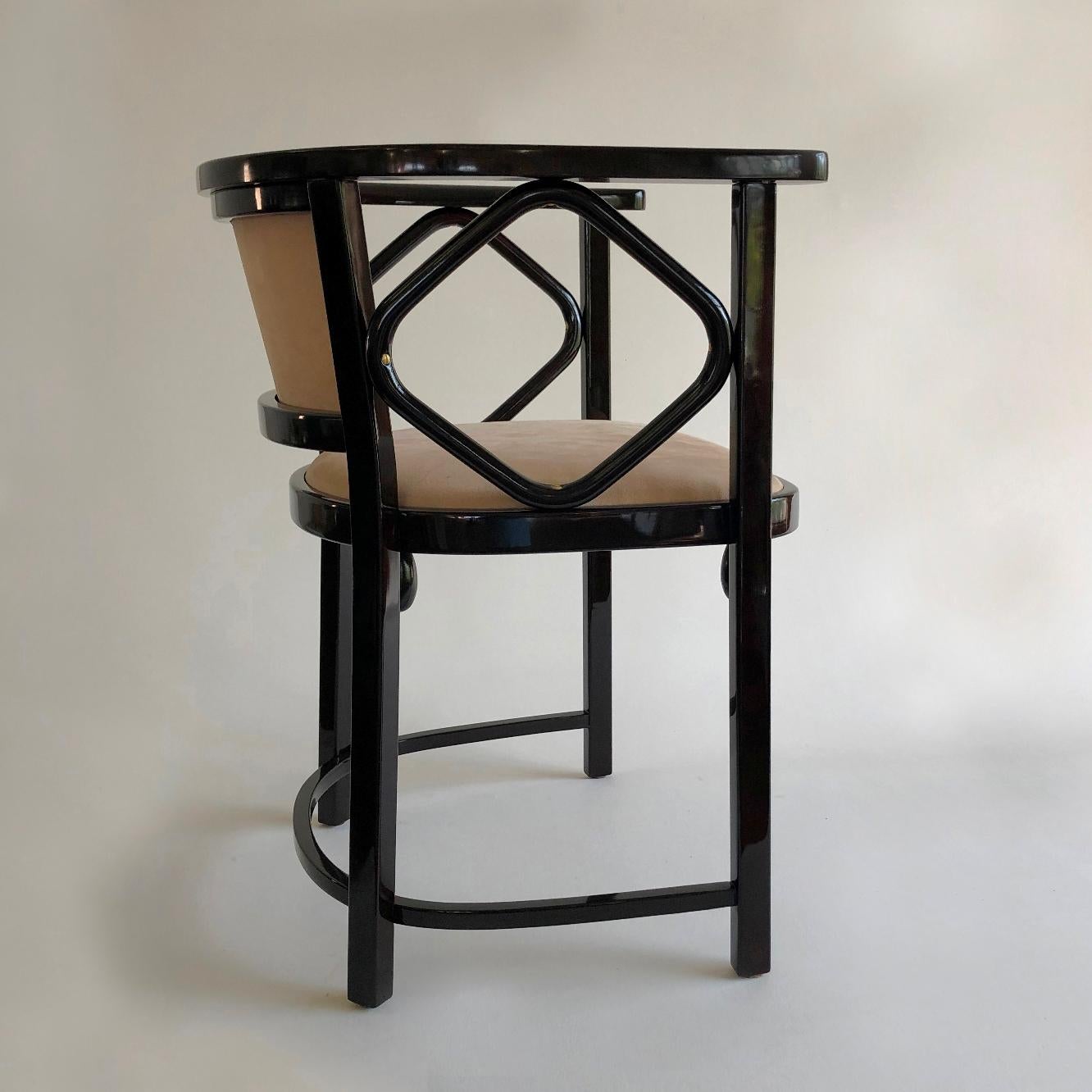 12 Josef Hoffmann Attributed Thonet Bentwood Fledermaus Chairs, Austria, 1930s For Sale 9