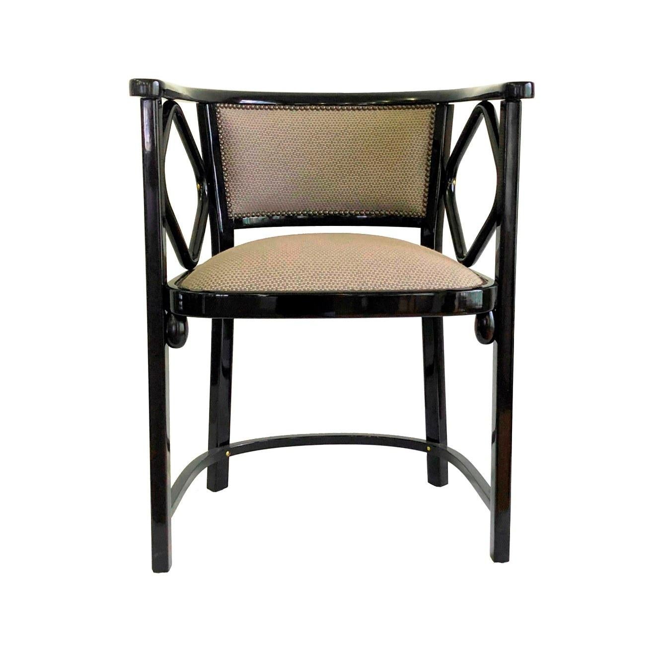 12 Josef Hoffmann Attributed Thonet Bentwood Fledermaus Chairs, Austria, 1930s For Sale 10