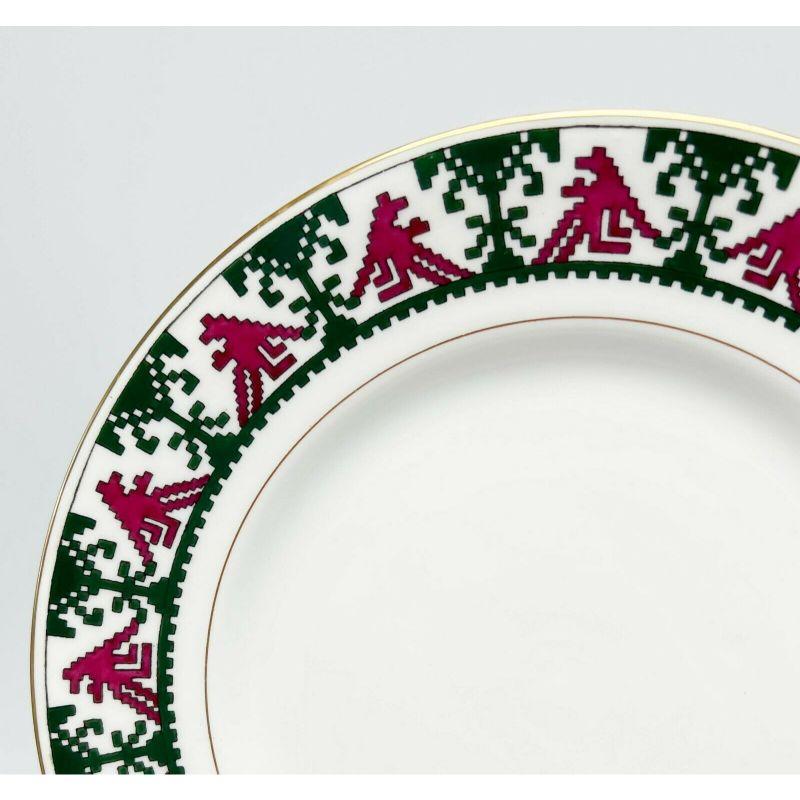 12 Kornilov Bros Imperial Russian Porcelain Plates Red & Green, c. 1910 In Good Condition For Sale In Gardena, CA