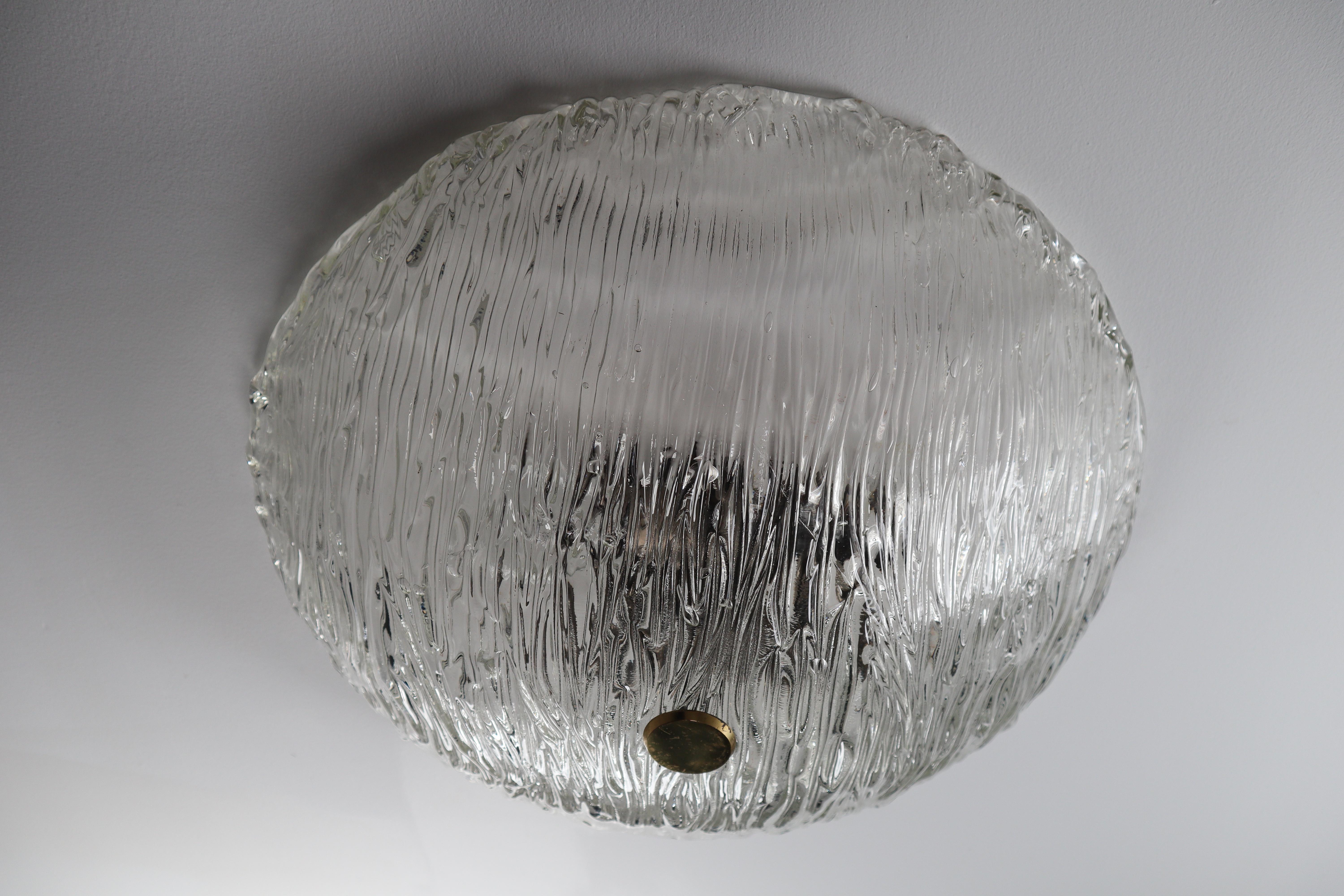 12 Large Round Modernist Textured Ice Glass Flush Mounts or Wall Lights, 1960s 7