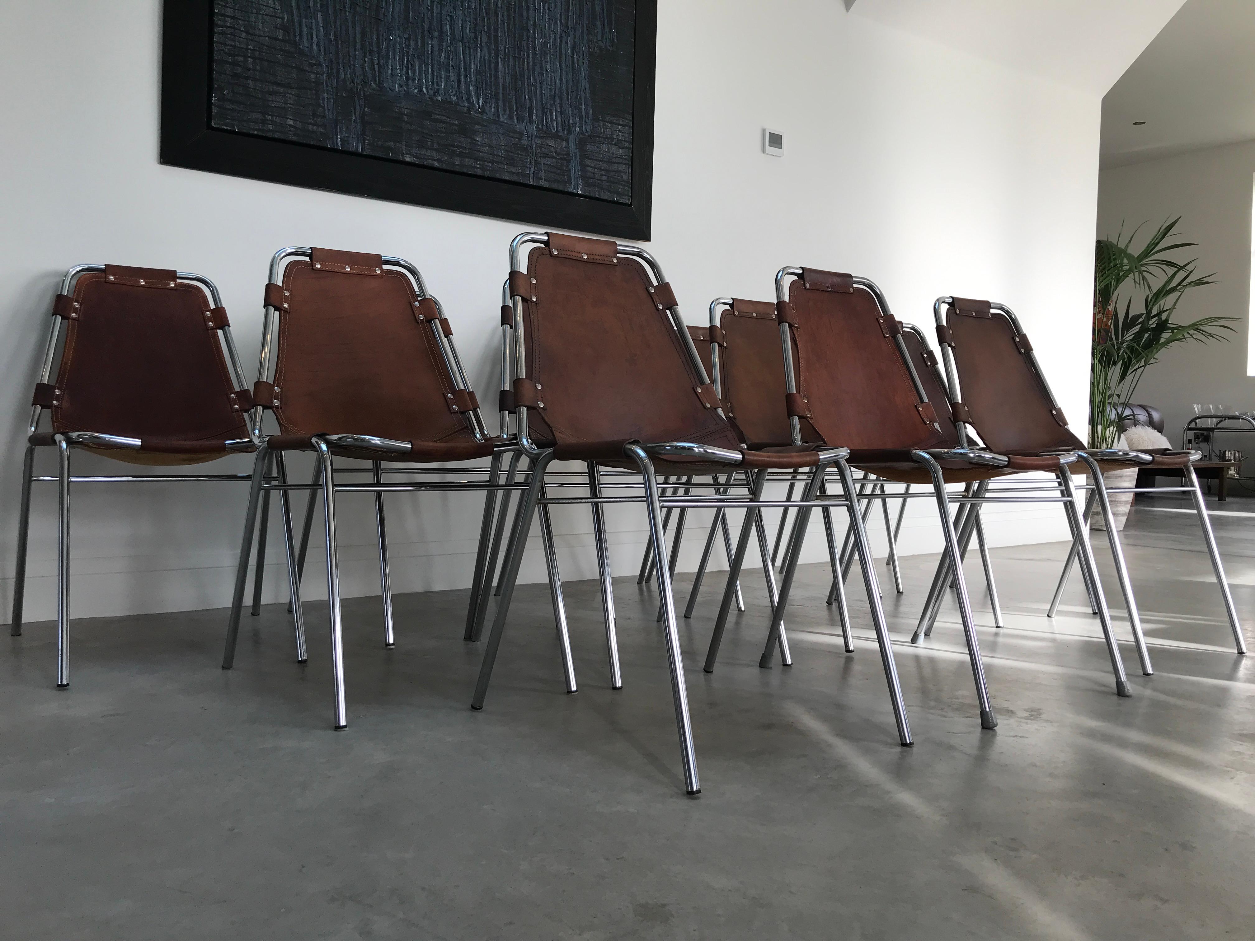 12 chaises de salle à manger Les Arcs choisies par Charlotte Perriand pour les Arcs, France, années 1960 en vente 1