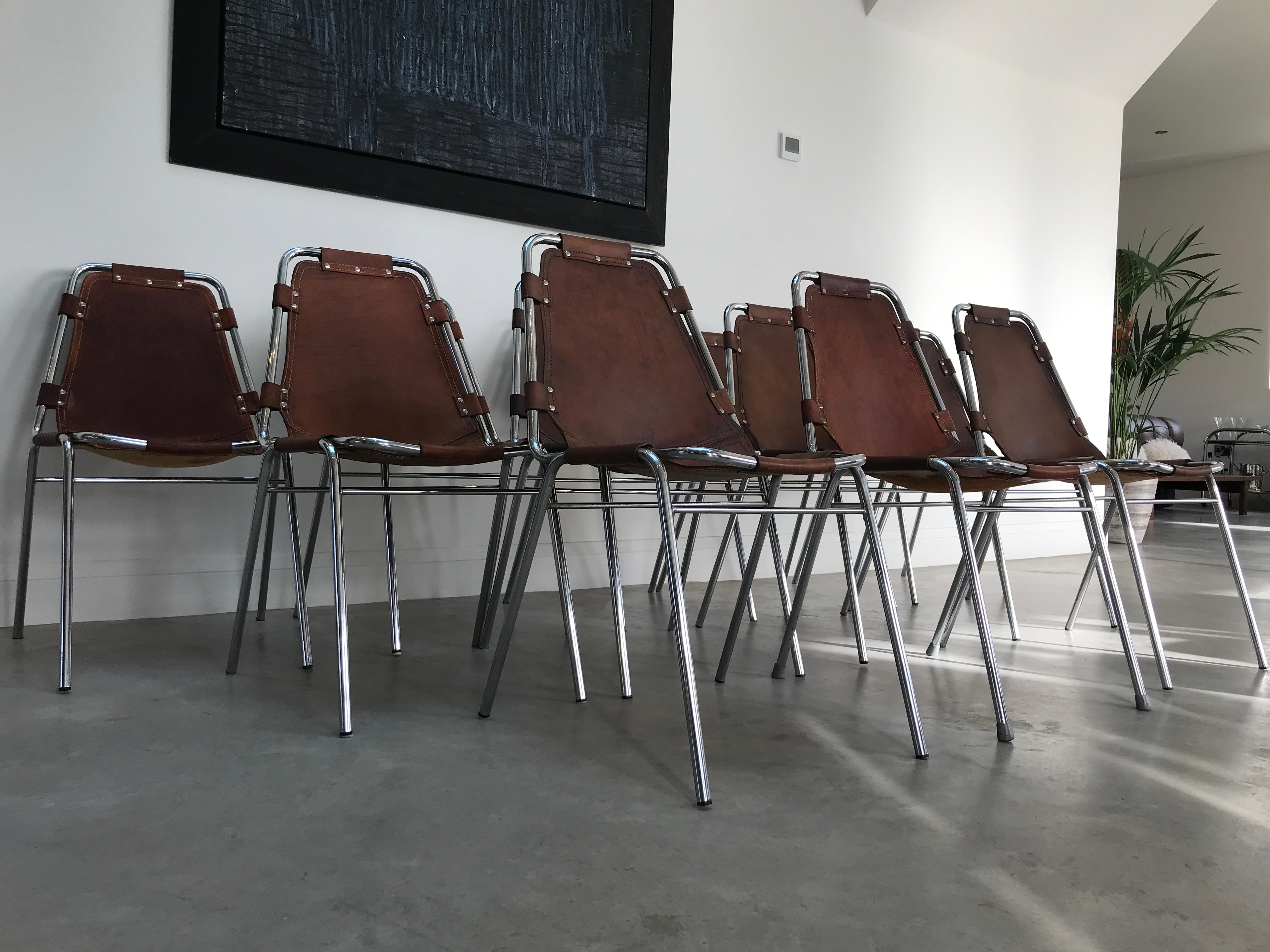 12 chaises de salle à manger Les Arcs choisies par Charlotte Perriand pour les Arcs, France, années 1960 en vente 2