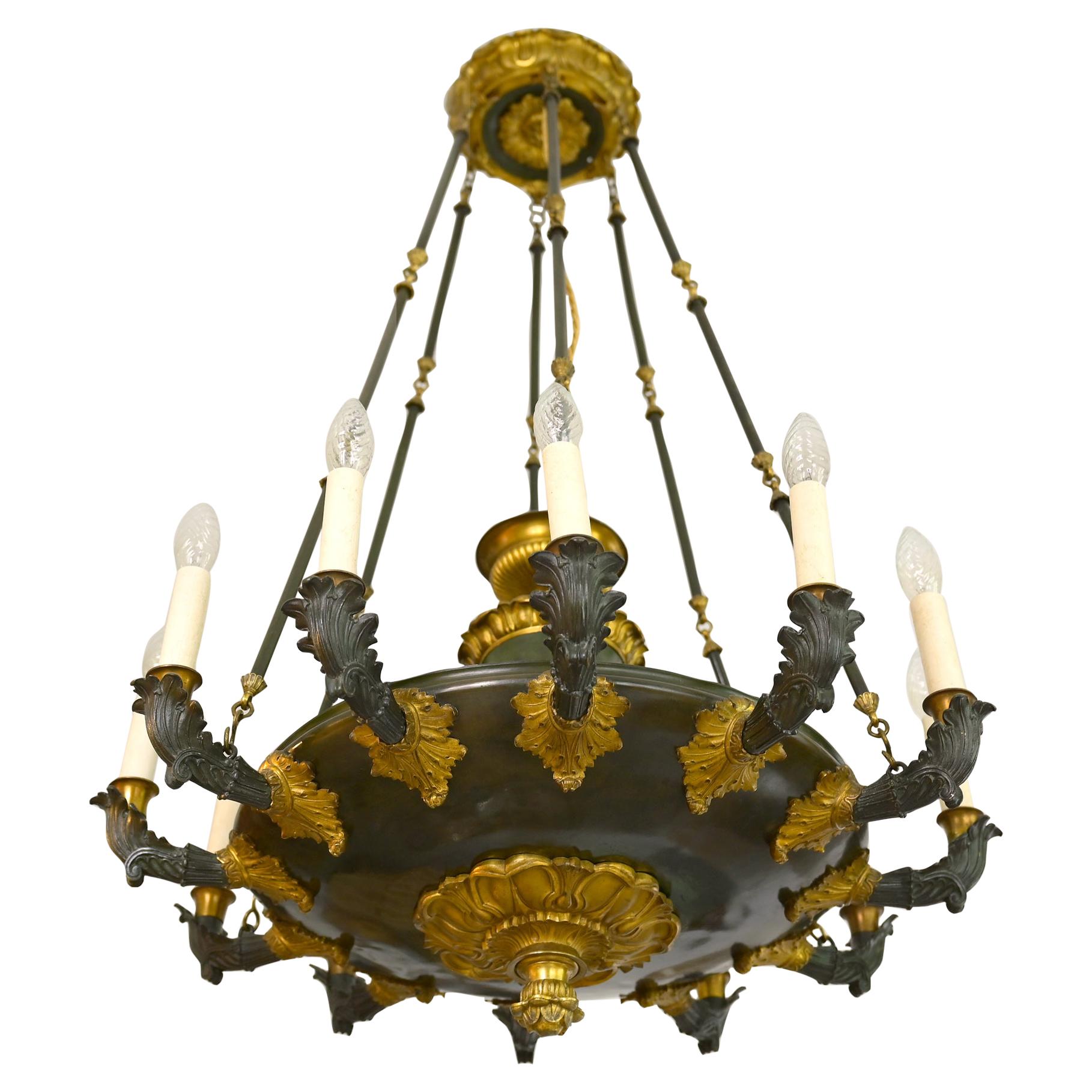 12-Licht-Kronleuchter um 1820-1830, Empire-Französisch Bronze